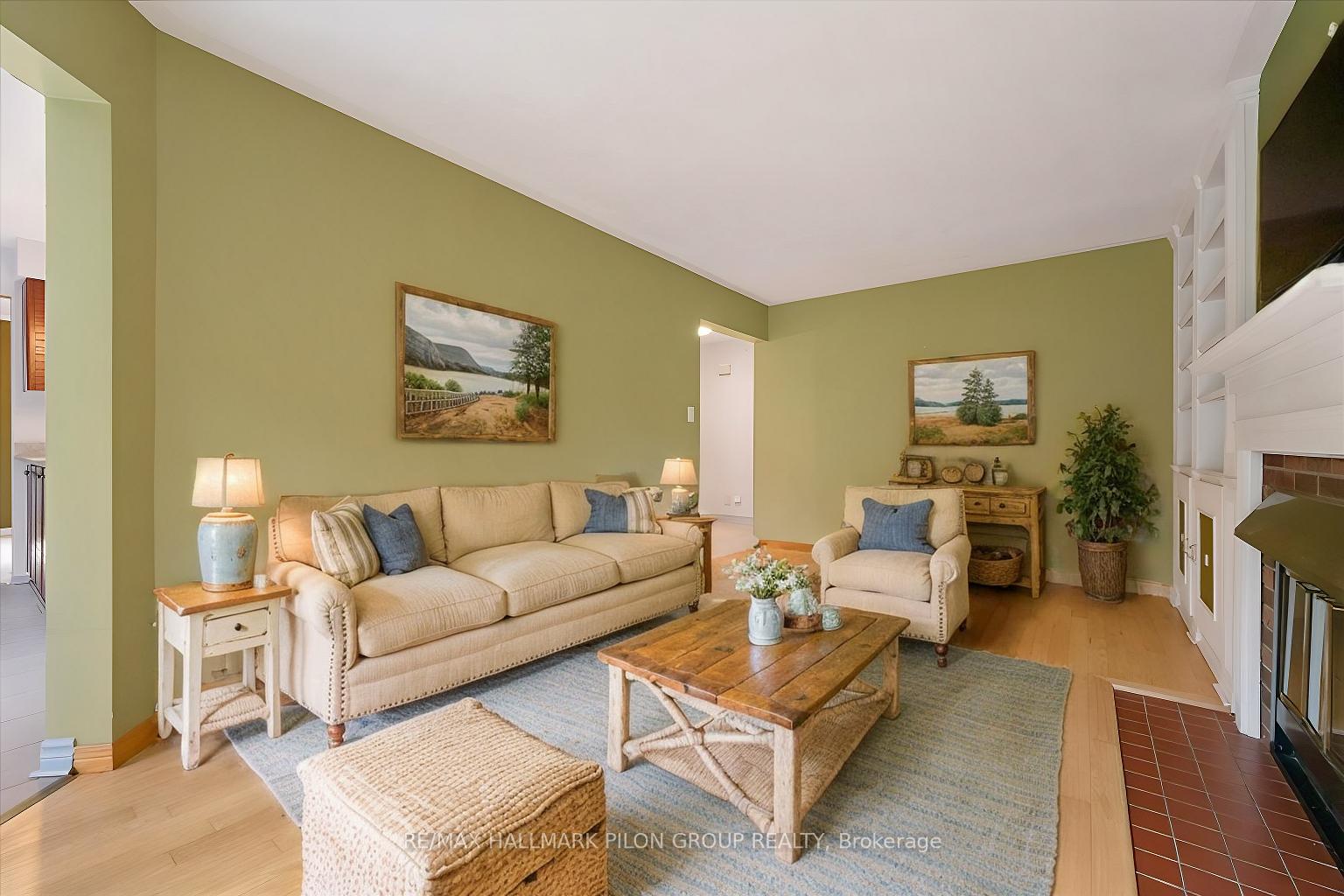 Photo 10 of 1623 Sunview Drive, Ottawa, Orleans/Sunridge — HOMEH