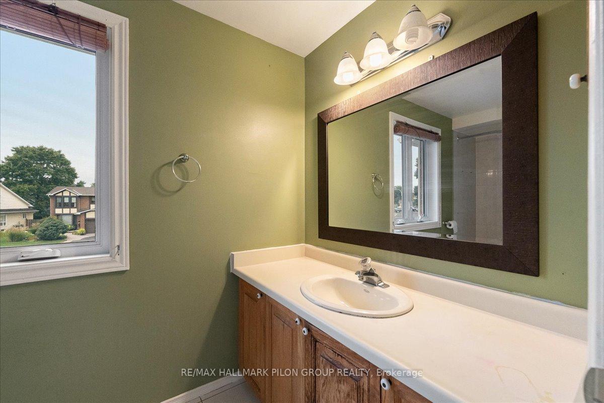 Photo 16 of 1623 Sunview Drive, Ottawa, Orleans/Sunridge — HOMEH