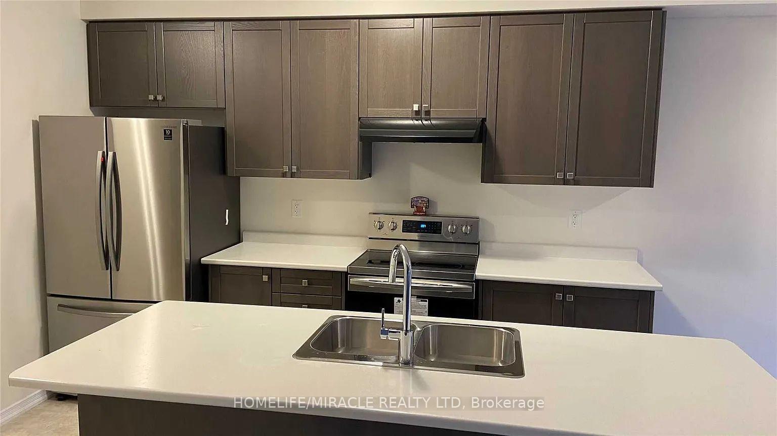 Photo 6 of 7648 tupelo Crescent, Niagara Falls, Brown — HOMEH