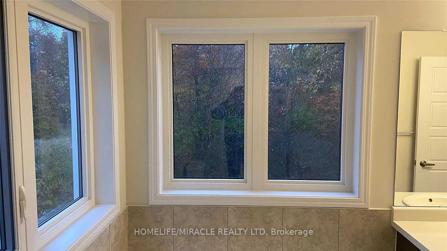 Photo 15 of 7648 tupelo Crescent, Niagara Falls, Brown — HOMEH