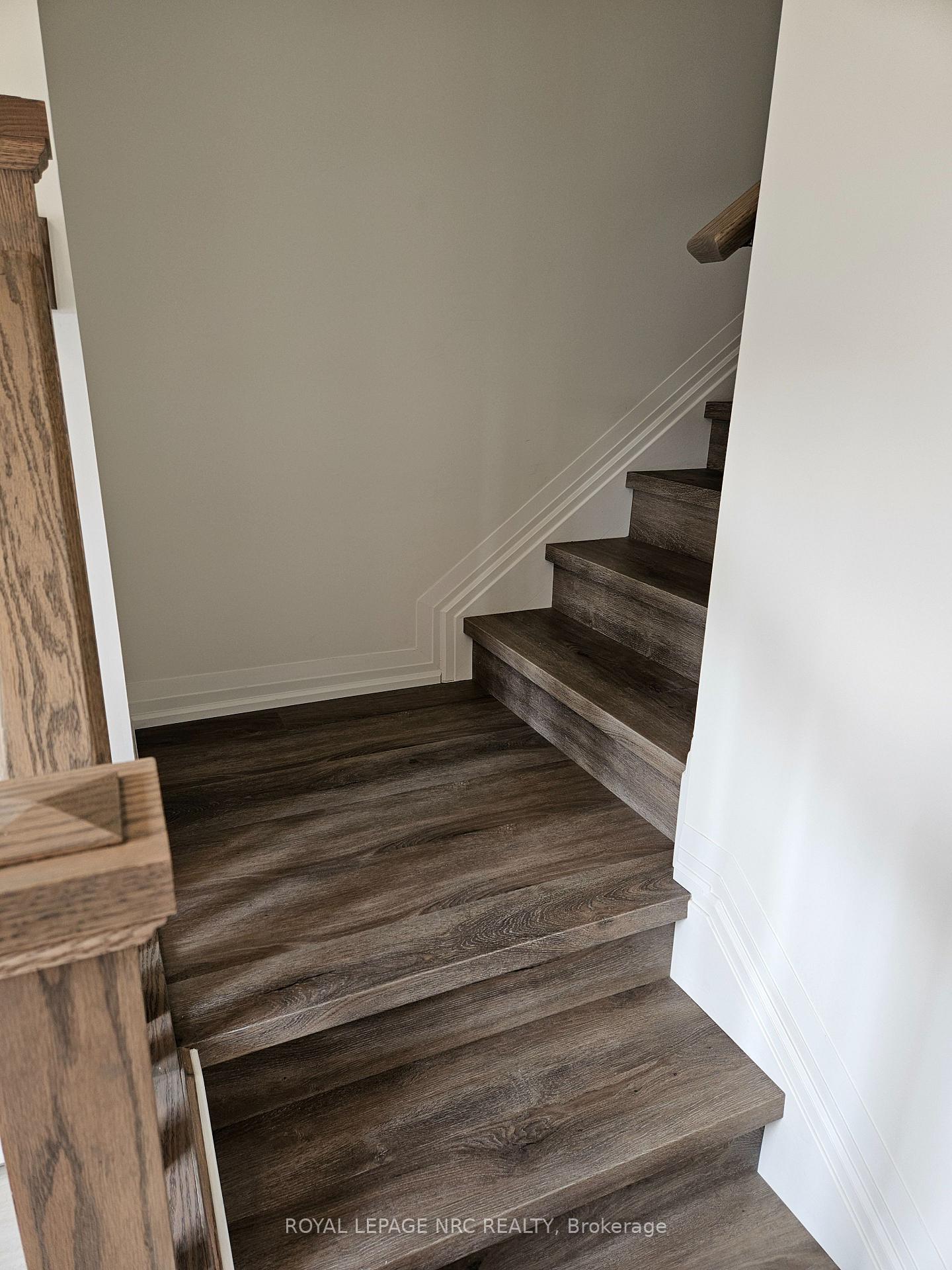 Photo 2 of 50 Samuel Avenue, Pelham, Fonthill — HOMEH