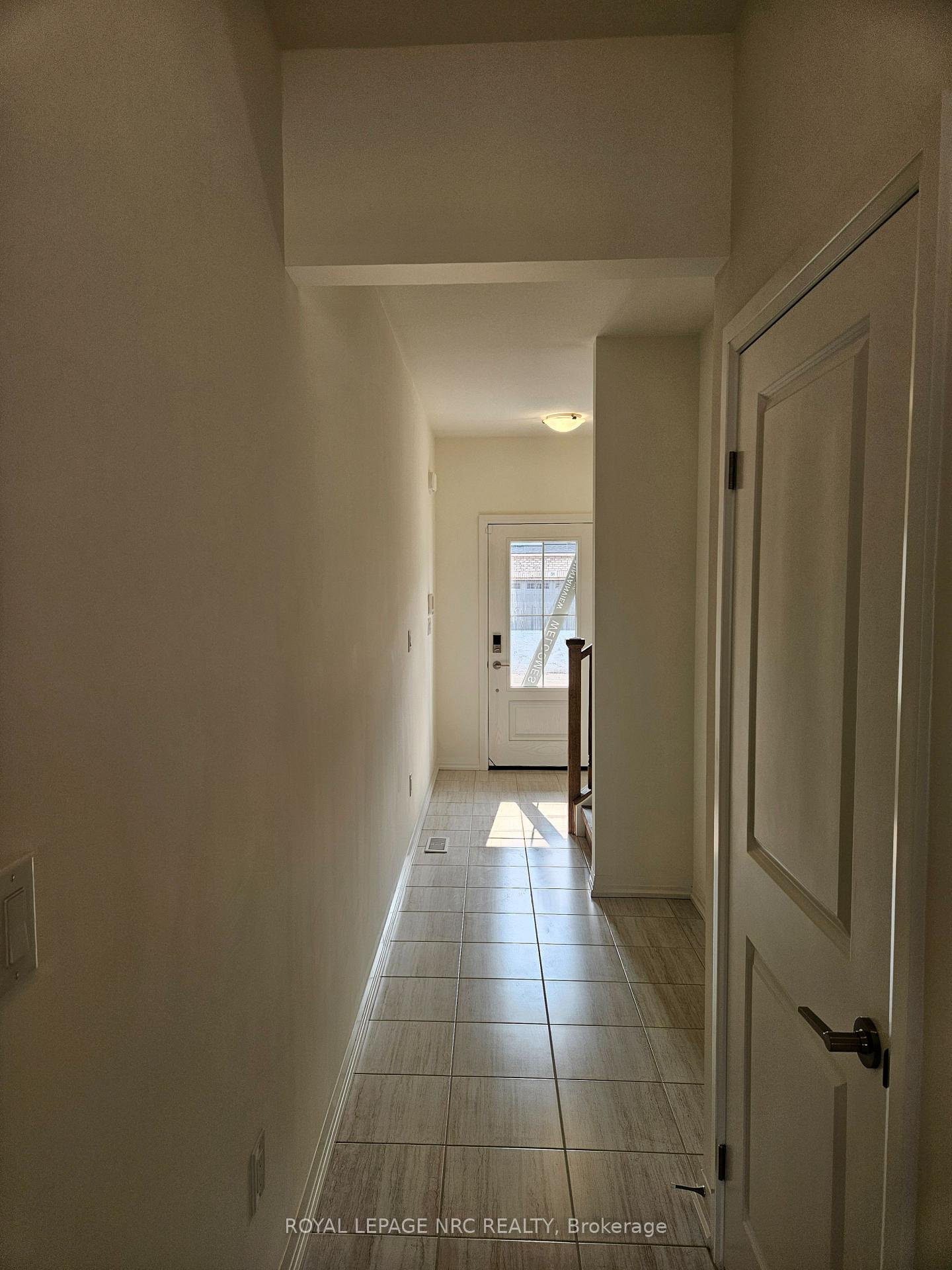 Photo 3 of 50 Samuel Avenue, Pelham, Fonthill — HOMEH