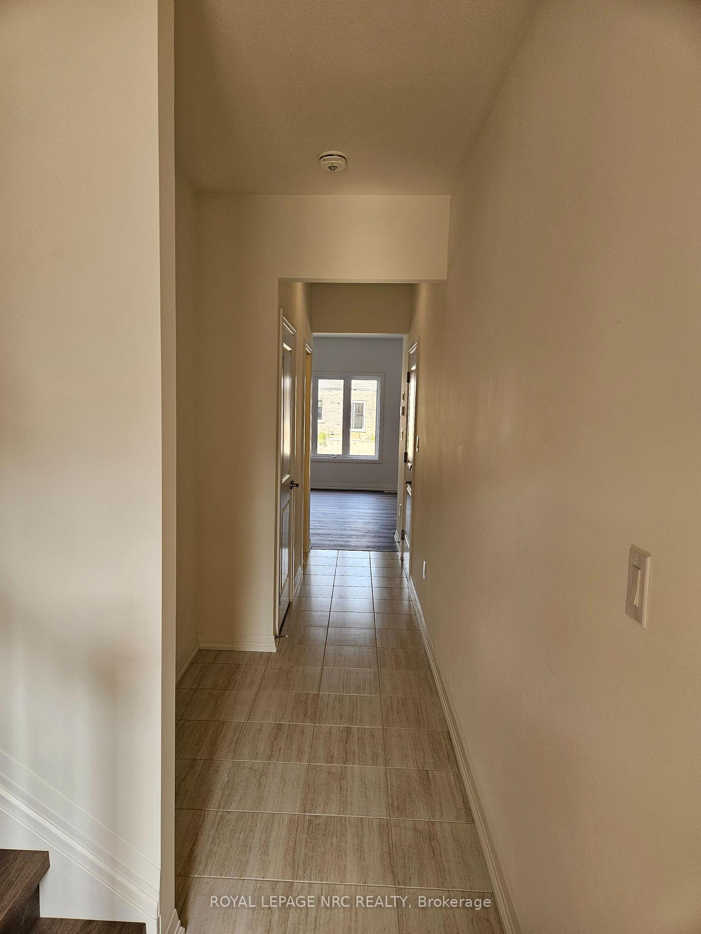 Photo 4 of 50 Samuel Avenue, Pelham, Fonthill — HOMEH