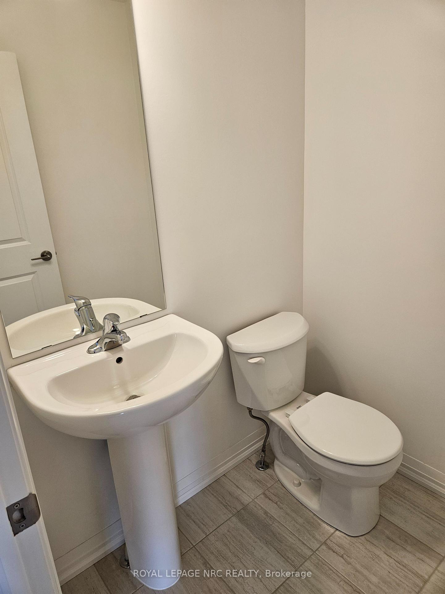 Photo 14 of 50 Samuel Avenue, Pelham, Fonthill — HOMEH