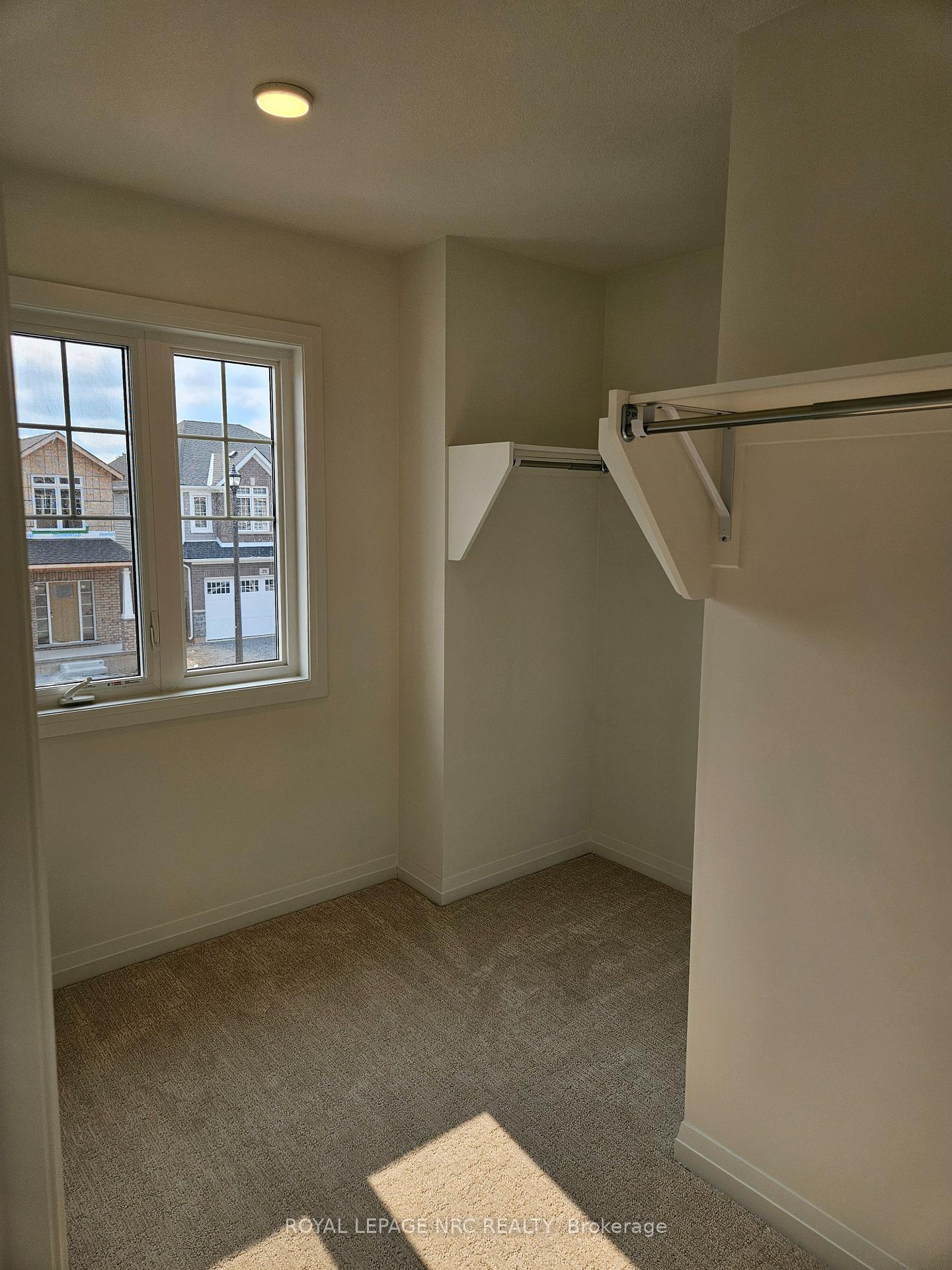 Photo 15 of 50 Samuel Avenue, Pelham, Fonthill — HOMEH