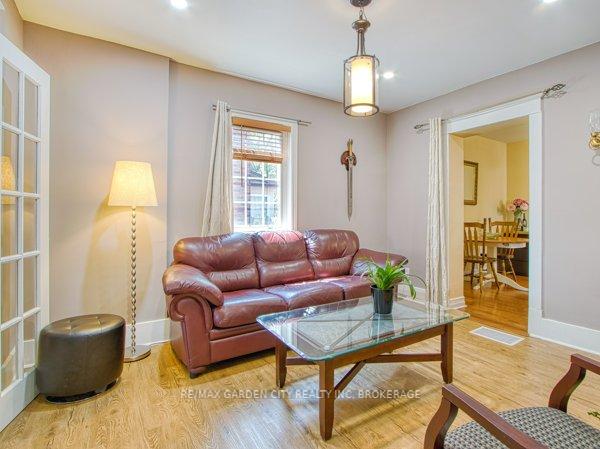 Photo 8 of 6039 Symmes Street, Niagara Falls, Dorchester — HOMEH