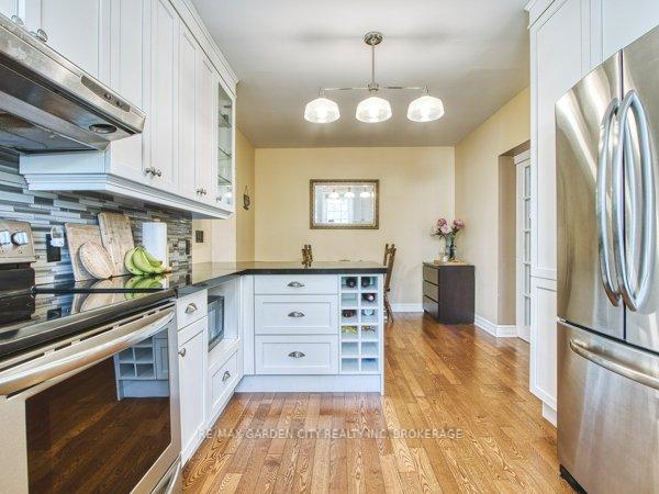 Photo 11 of 6039 Symmes Street, Niagara Falls, Dorchester — HOMEH