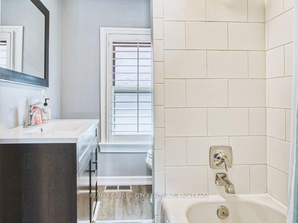 Photo 26 of 6039 Symmes Street, Niagara Falls, Dorchester — HOMEH