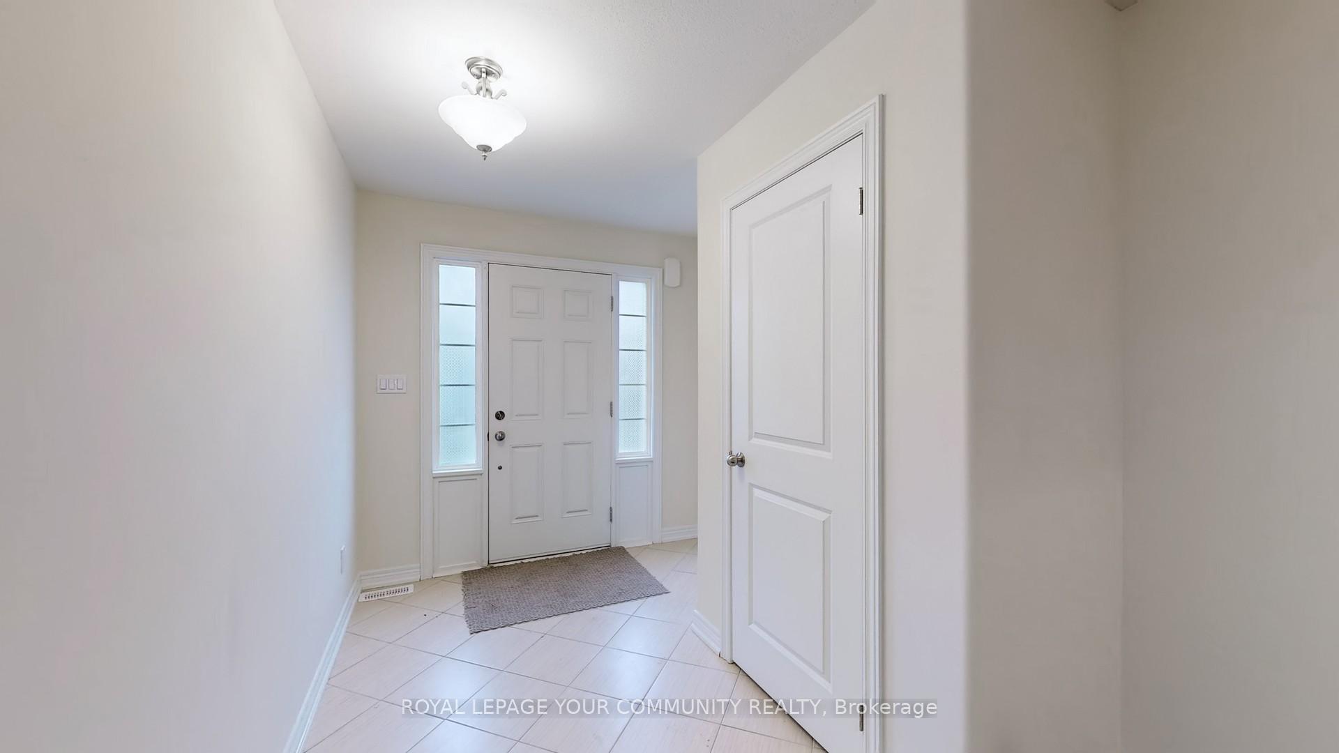 Photo 22 of 606 Haylook Gardens, Peterborough, Northcrest Ward 5 — HOMEH