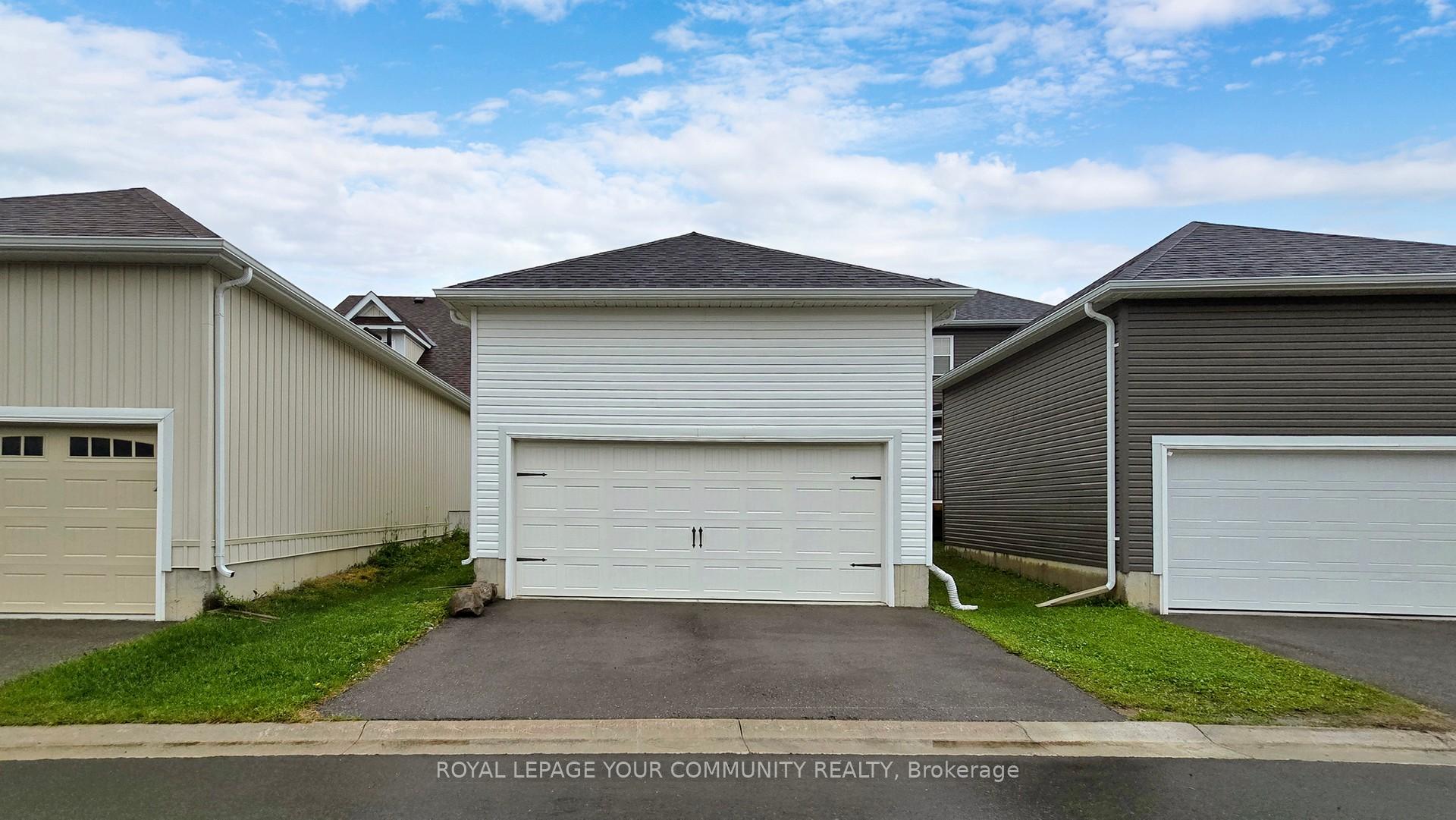 Photo 40 of 606 Haylook Gardens, Peterborough, Northcrest Ward 5 — HOMEH