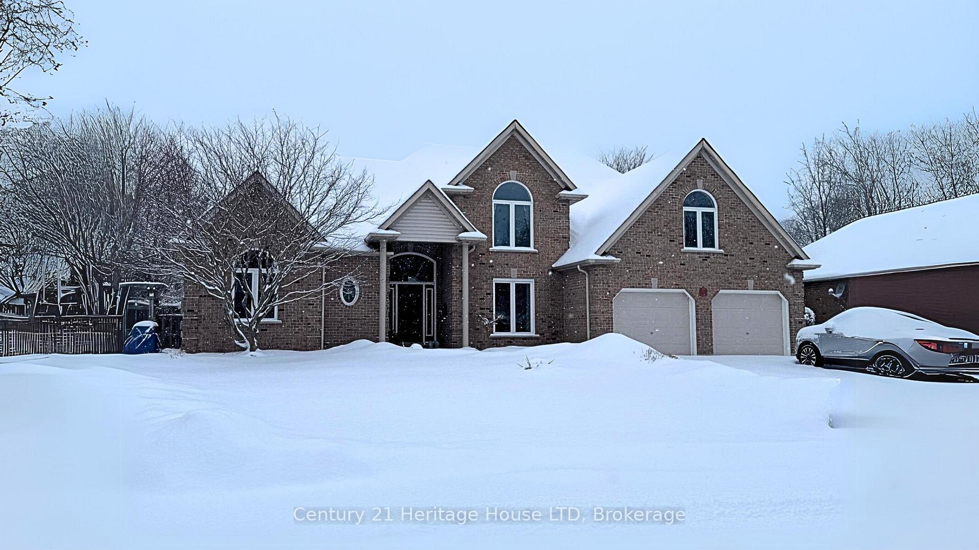 Photo 1 of 14 Brookfield Court, Pelham, Fonthill — HOMEH