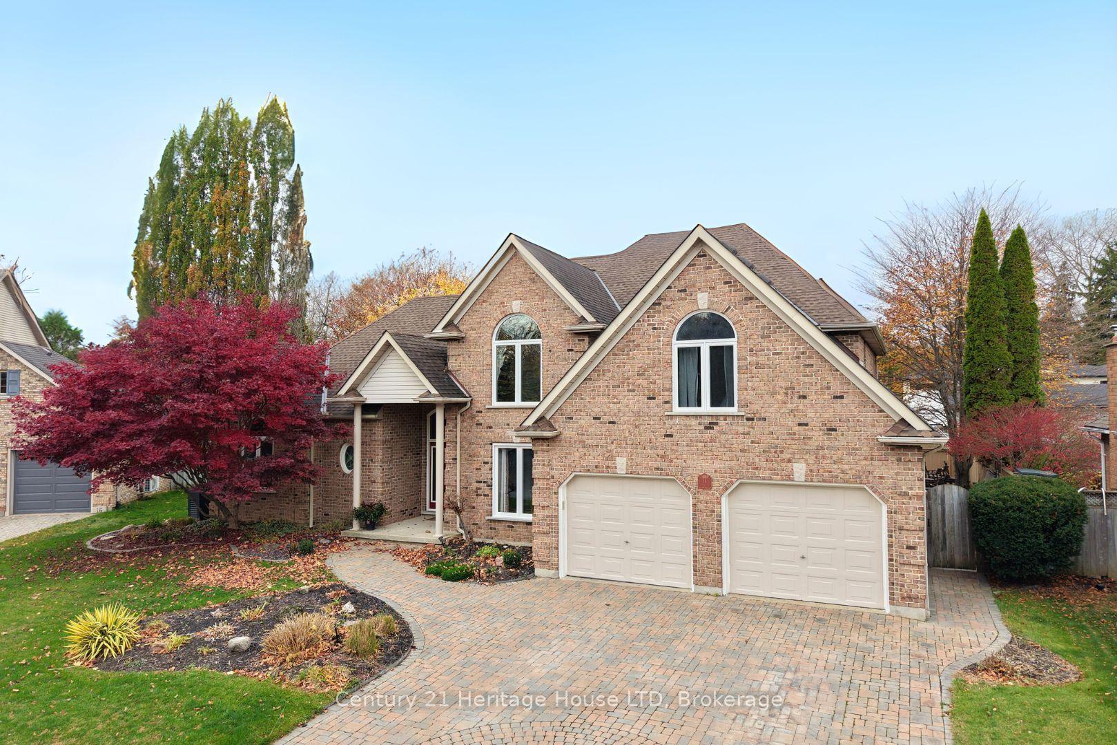 Photo 3 of 14 Brookfield Court, Pelham, Fonthill — HOMEH