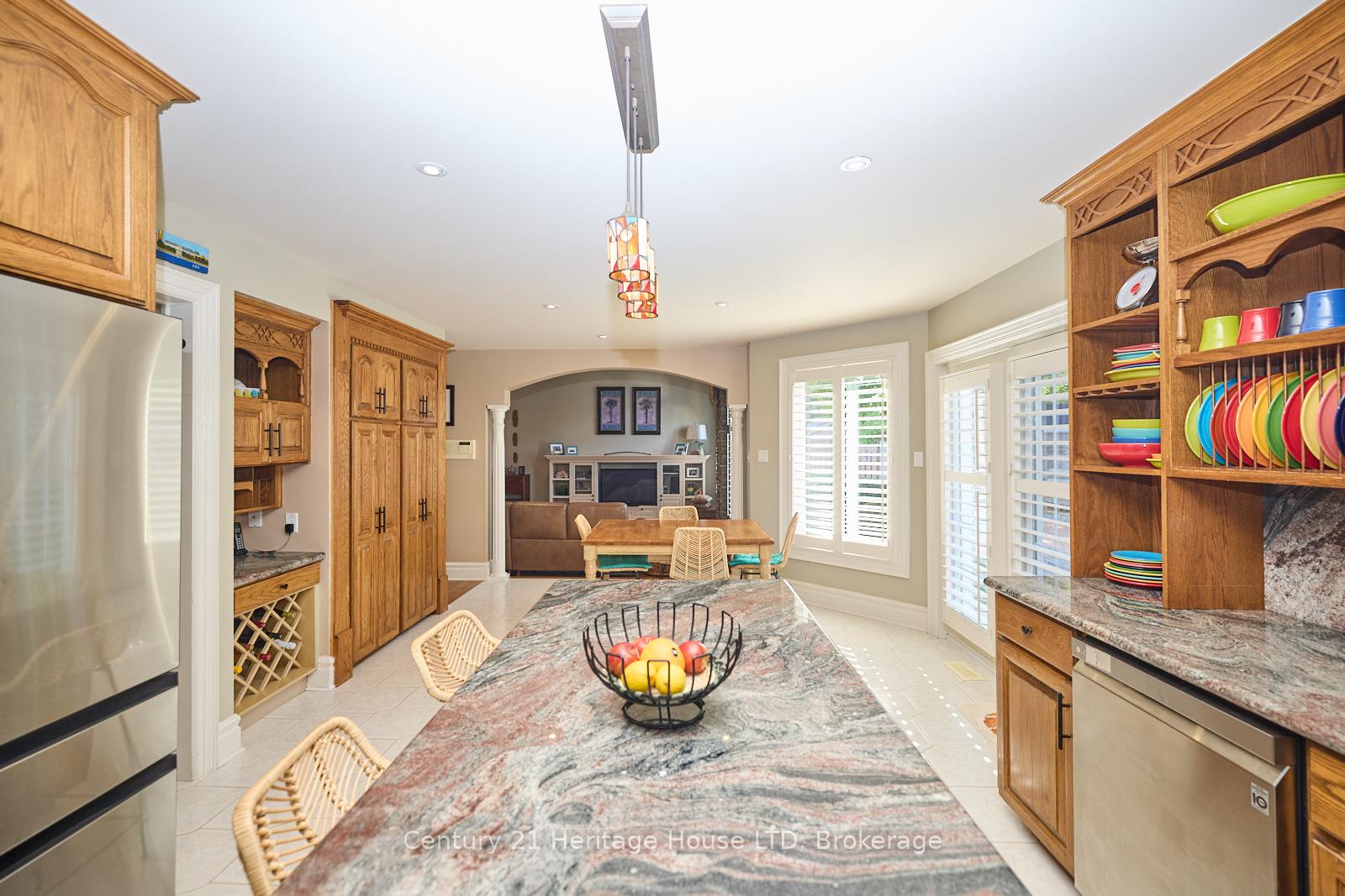 Photo 6 of 14 Brookfield Court, Pelham, Fonthill — HOMEH
