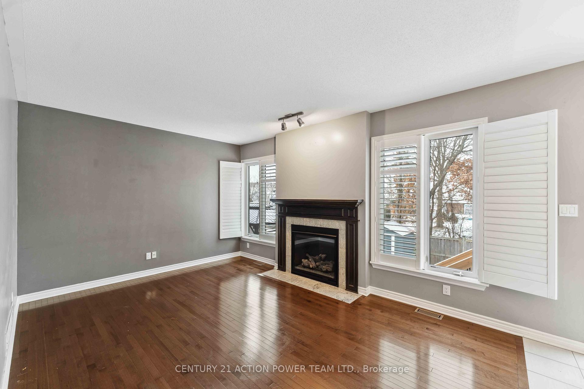 Photo 9 of 831 Contour Street, Ottawa, Mer Bleue/Bradley Estates/Anderson Park — HOMEH