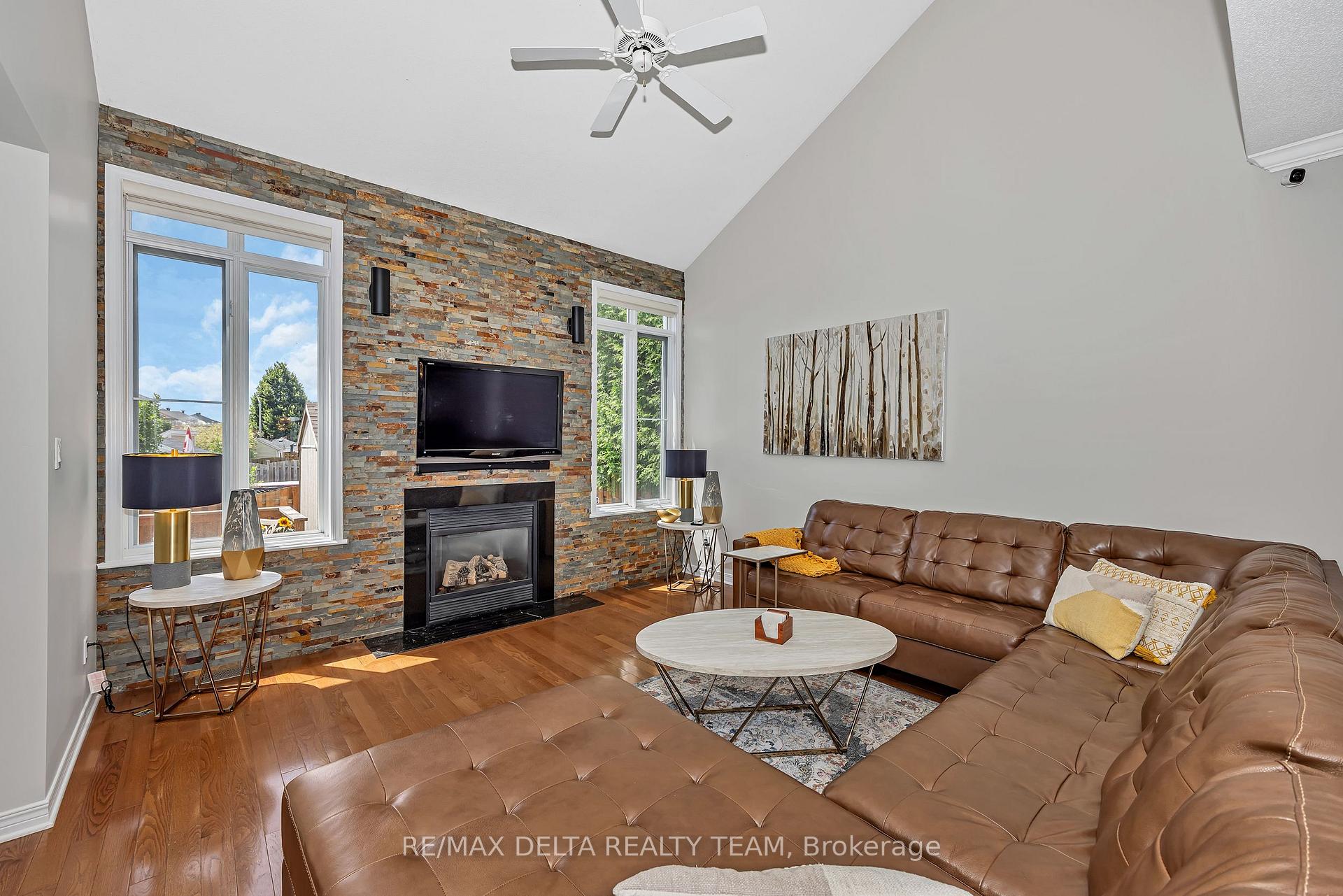 Photo 6 of 1922 Lobelia Way, Ottawa, Springridge/East Village — HOMEH