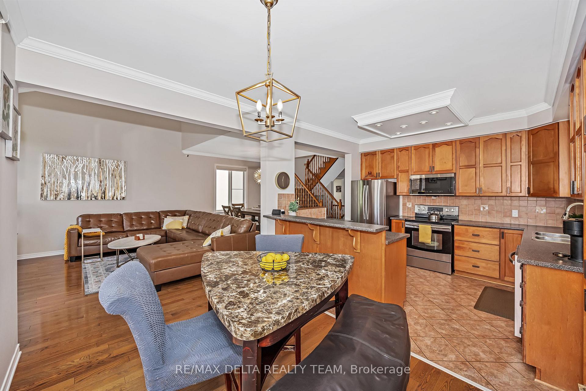 Photo 12 of 1922 Lobelia Way, Ottawa, Springridge/East Village — HOMEH