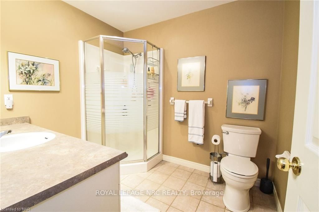 Photo 17 of 32 Stonegate Place, Pelham, Fonthill — HOMEH