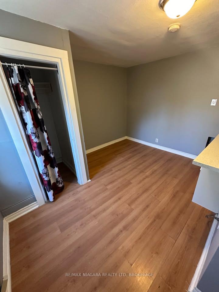 Photo 6 of Unit 3, 4329 Seneca Street, Niagara Falls, Downtown — HOMEH