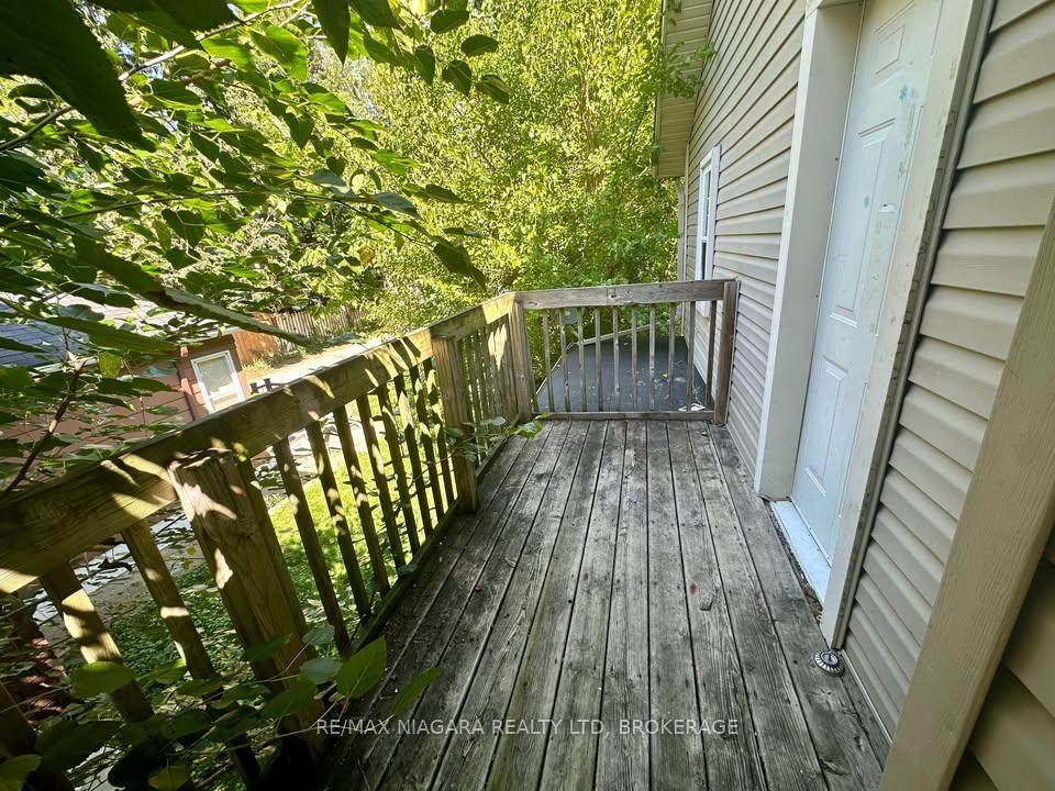 Photo 9 of Unit 3, 4329 Seneca Street, Niagara Falls, Downtown — HOMEH