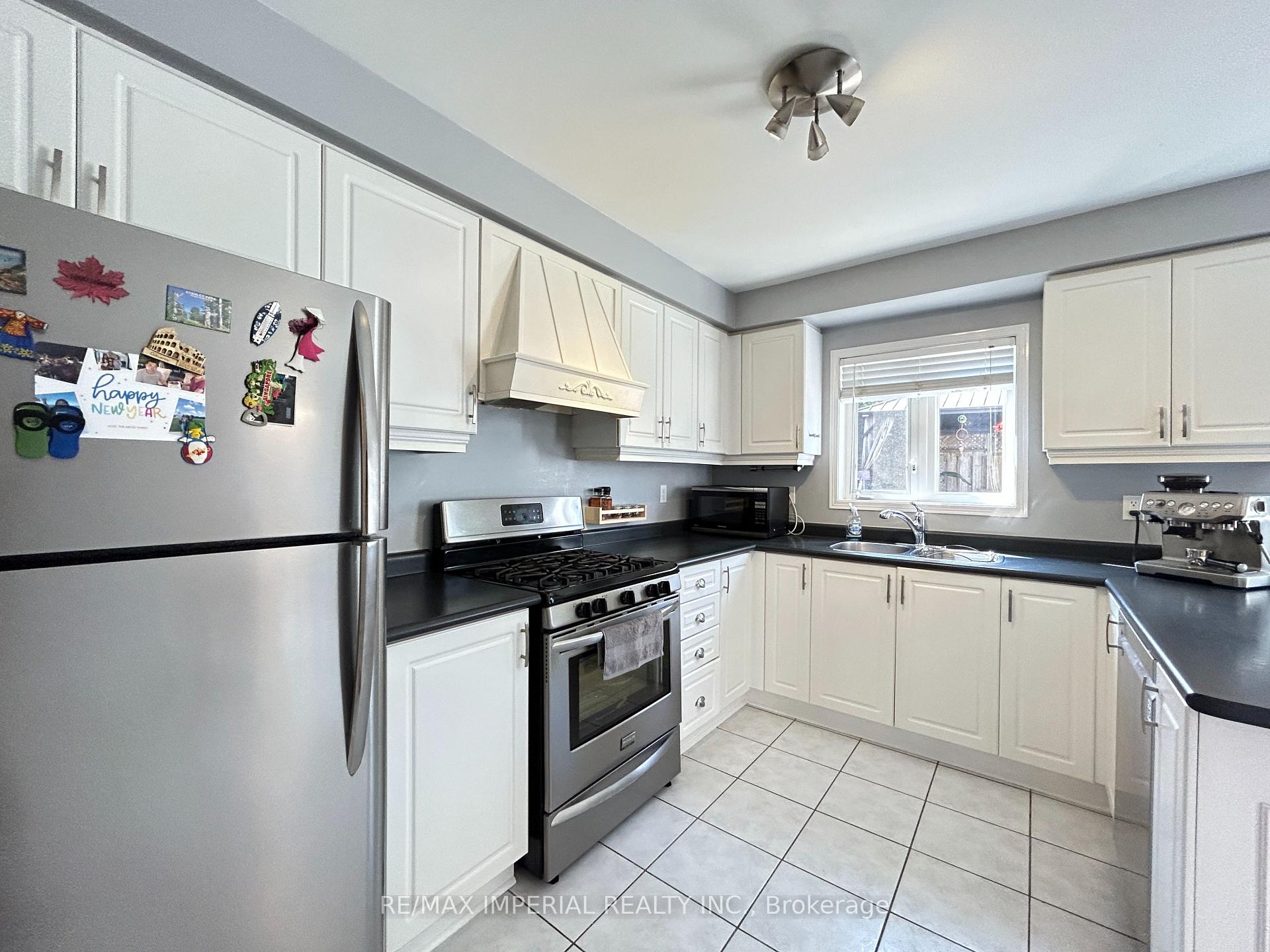 Photo 10 of 253 Featherstone Road N, Milton, Dempsey — HOMEH