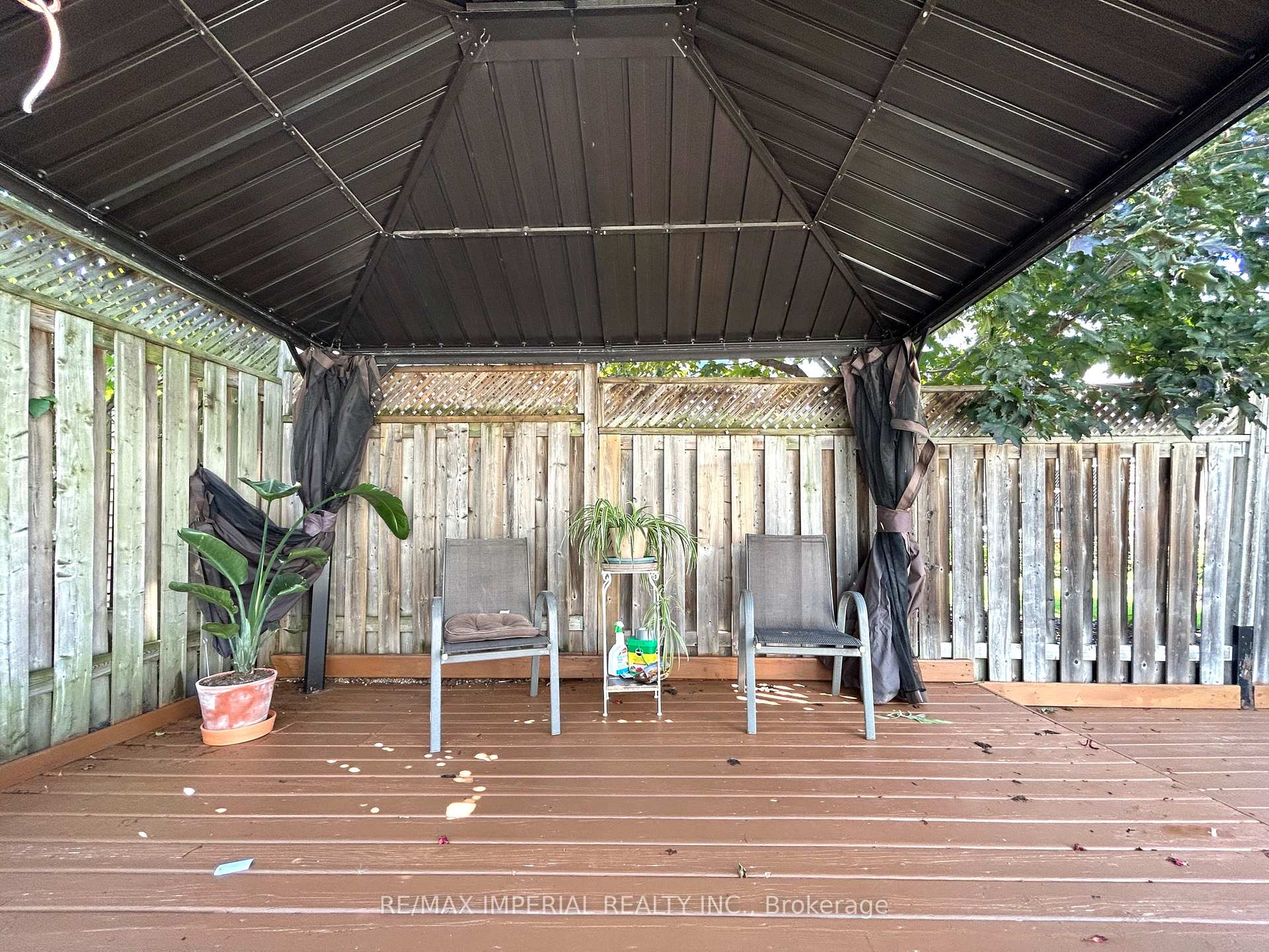 Photo 11 of 253 Featherstone Road N, Milton, Dempsey — HOMEH