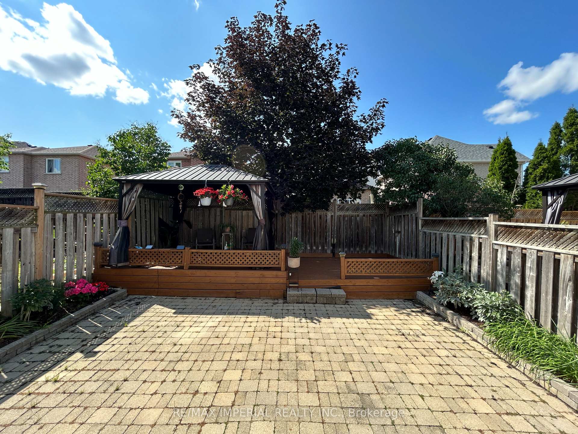 Photo 12 of 253 Featherstone Road N, Milton, Dempsey — HOMEH