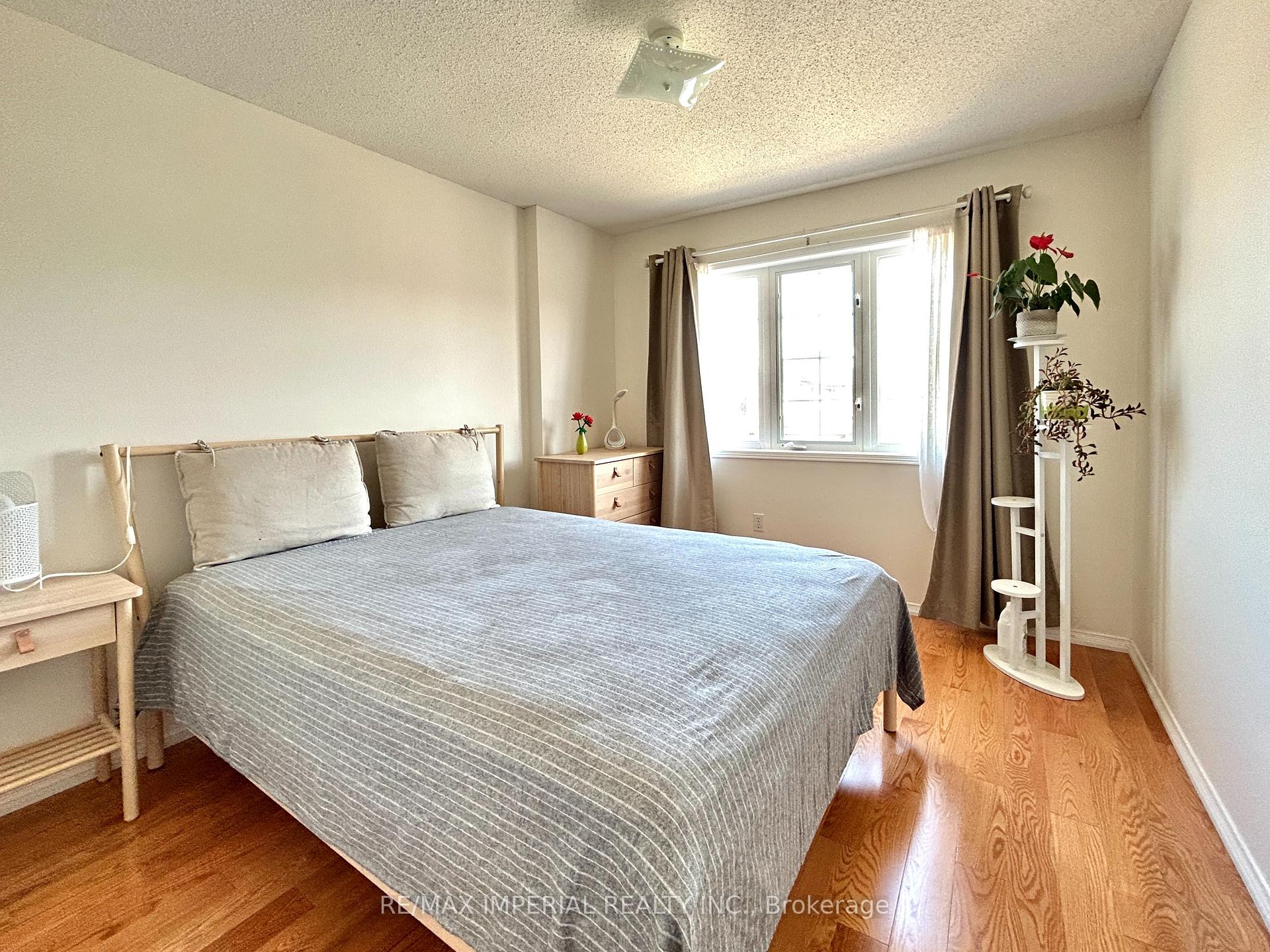 Photo 14 of 253 Featherstone Road N, Milton, Dempsey — HOMEH