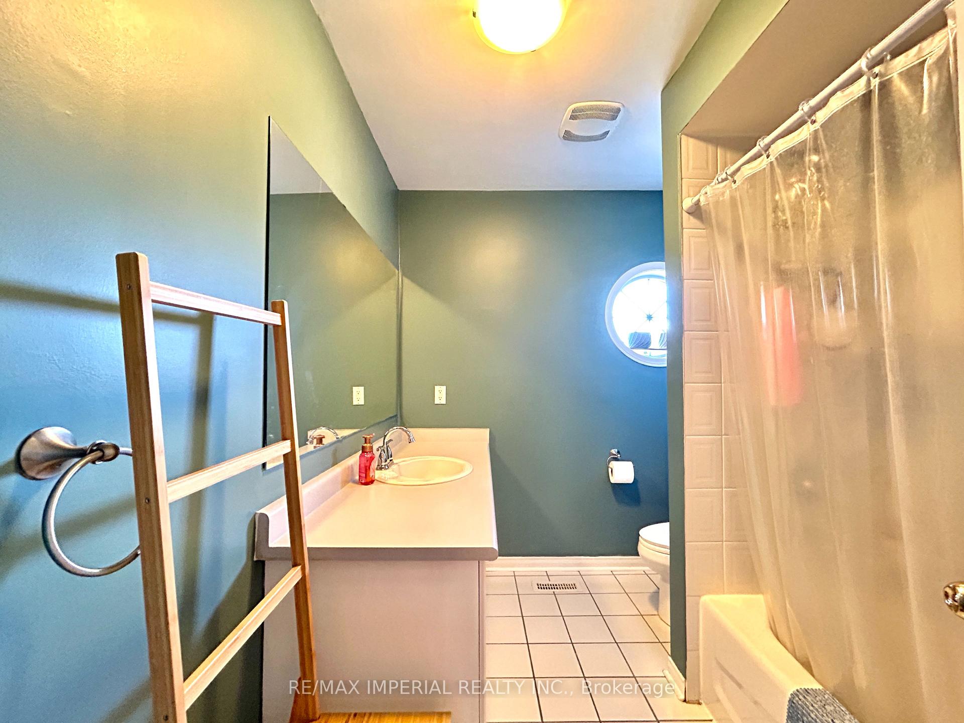 Photo 17 of 253 Featherstone Road N, Milton, Dempsey — HOMEH