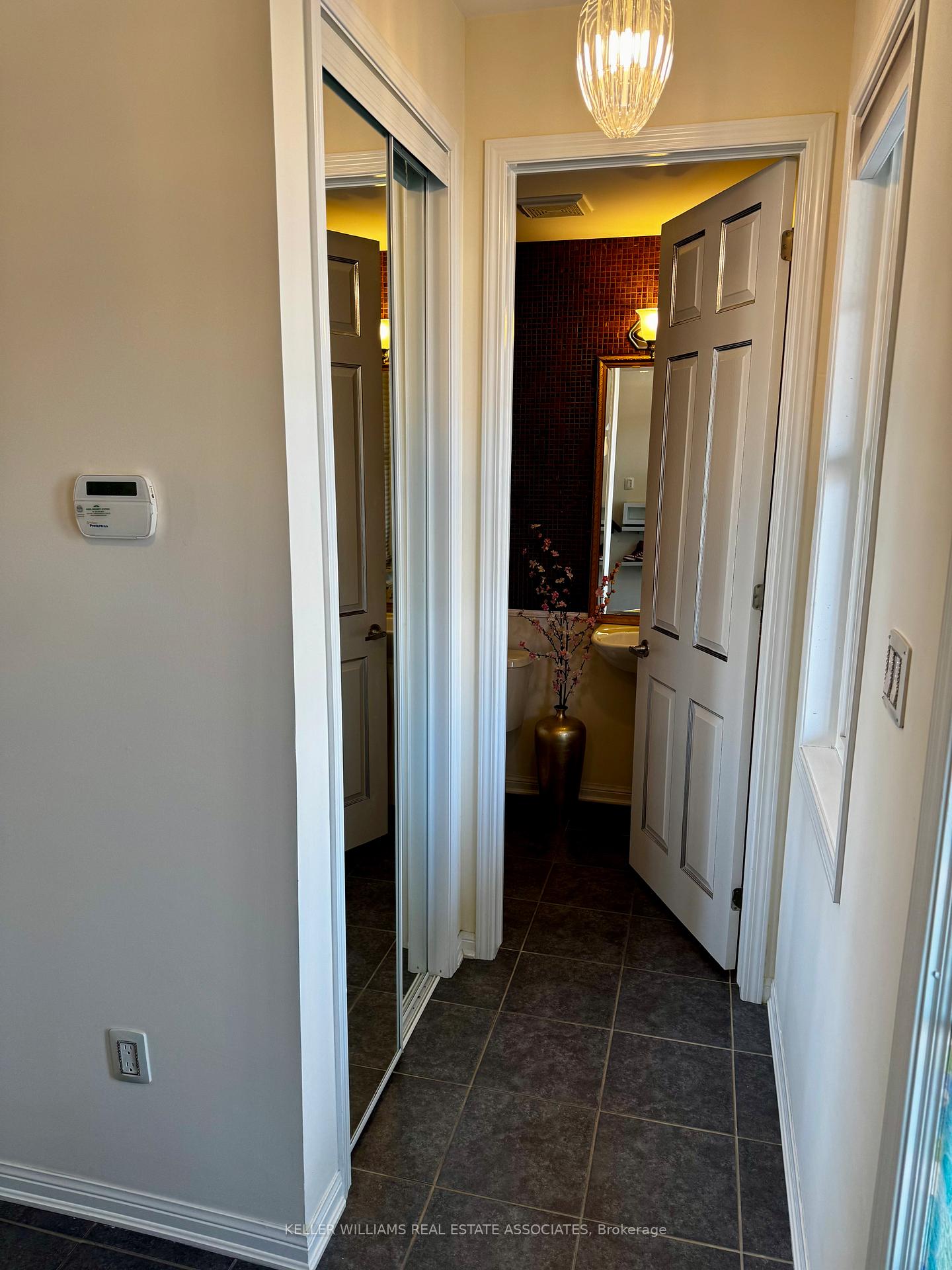 Photo 2 of 1058 Farmstead Drive, Milton, Willmott — HOMEH