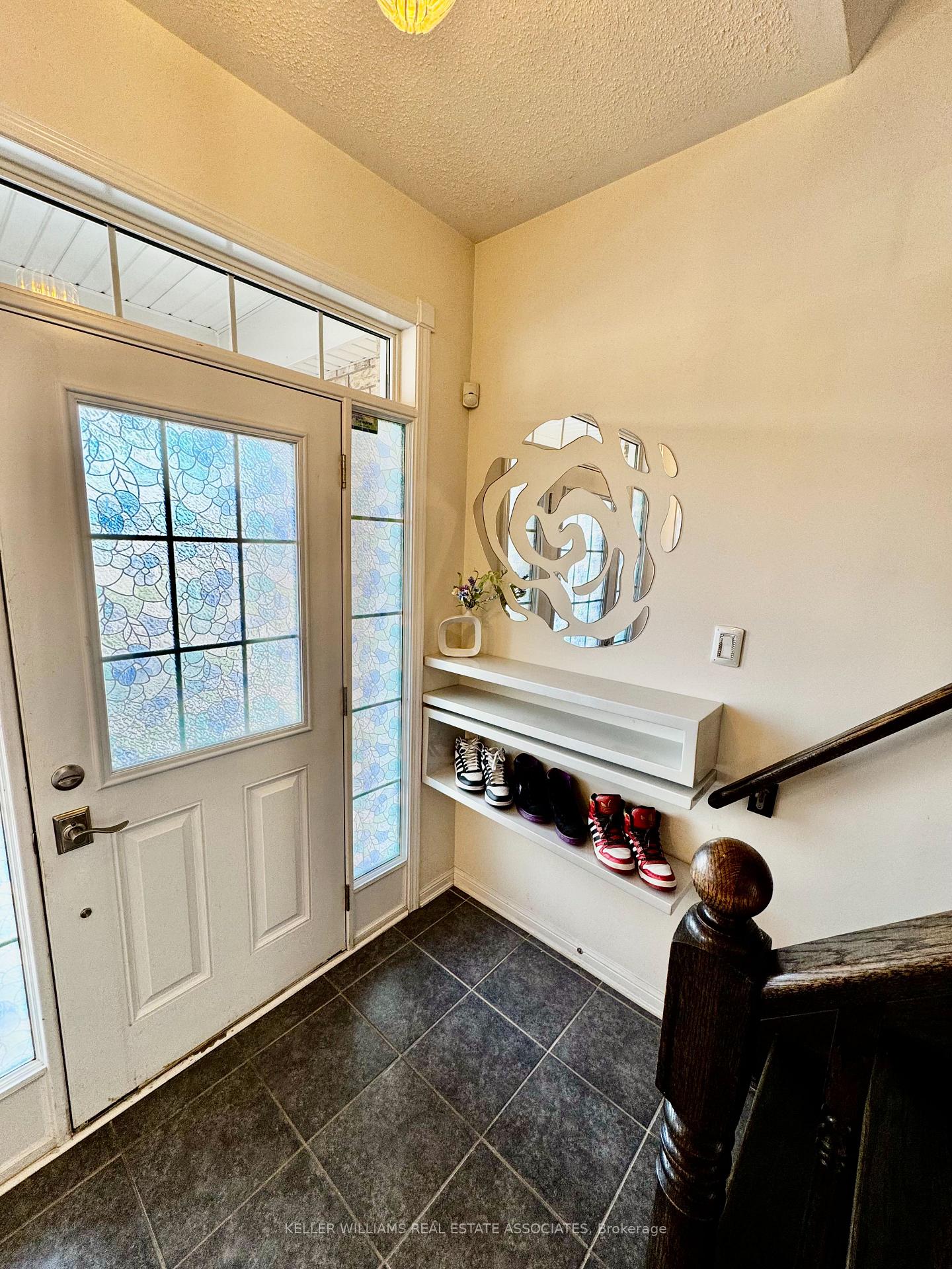 Photo 11 of 1058 Farmstead Drive, Milton, Willmott — HOMEH