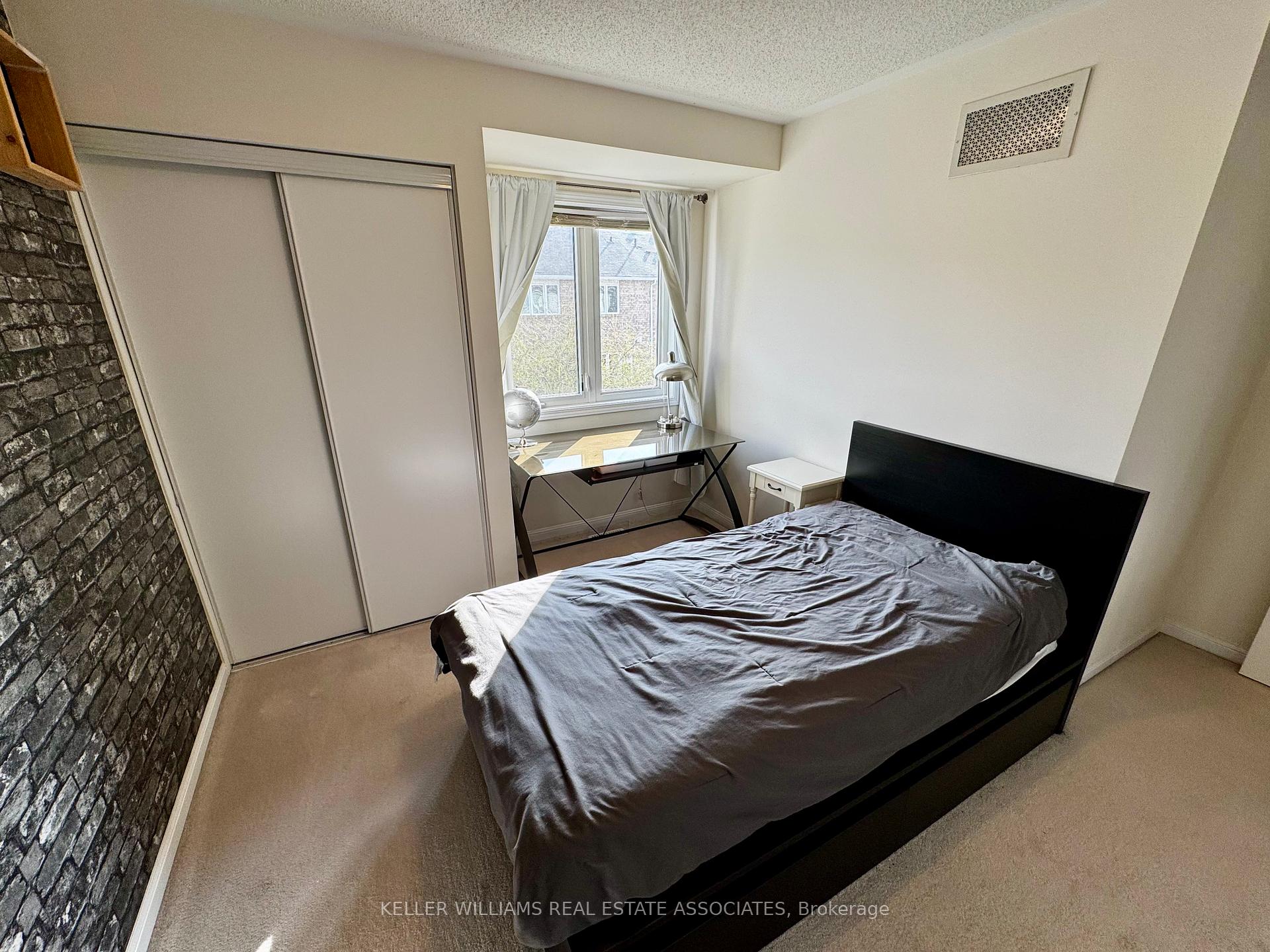 Photo 17 of 1058 Farmstead Drive, Milton, Willmott — HOMEH