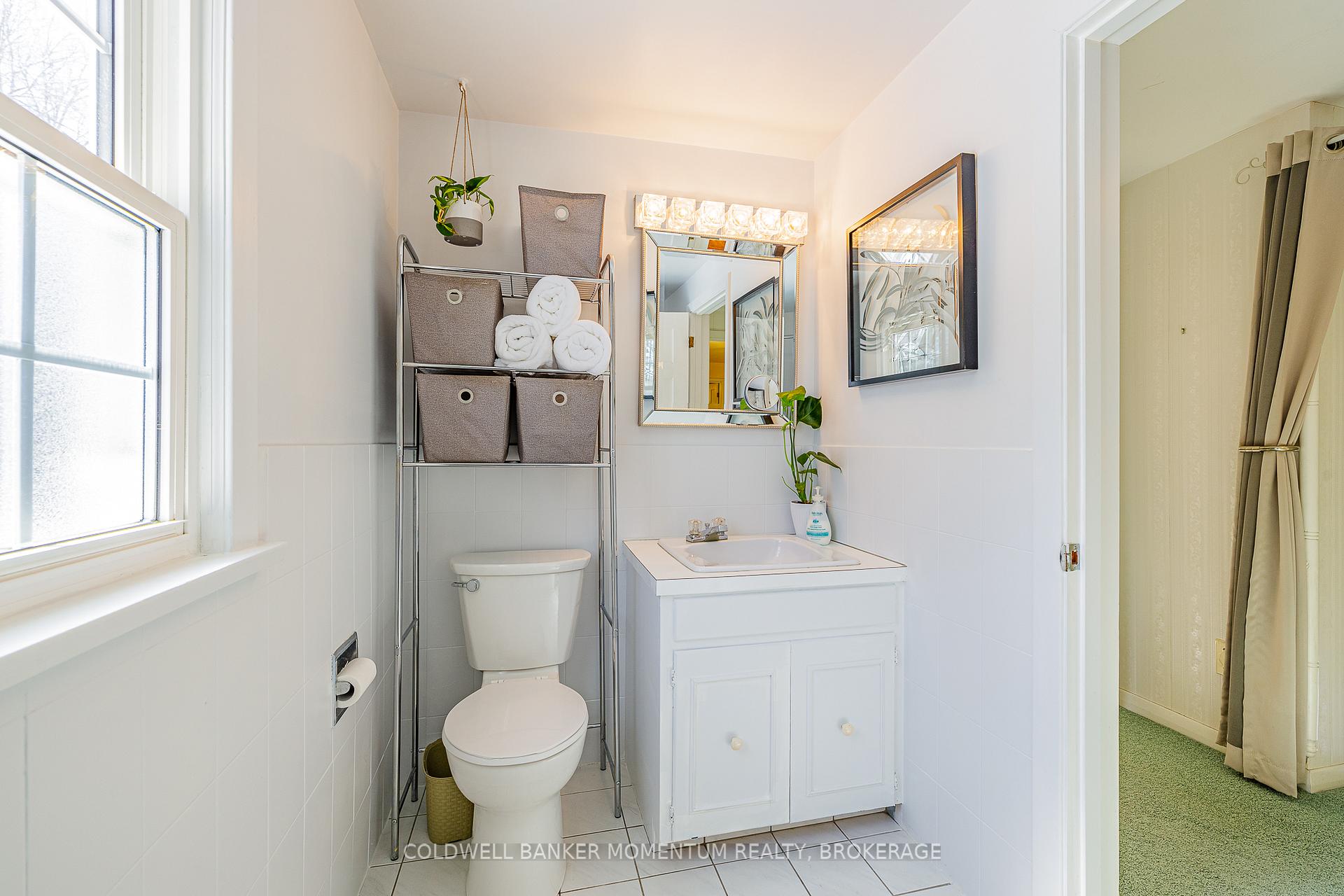 Photo 21 of 24 Damude Drive, Pelham, Fonthill — HOMEH
