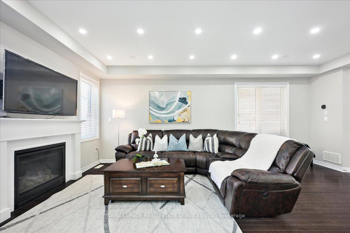 Photo 8 of 1335 Rose Way, Milton, Cobban — HOMEH