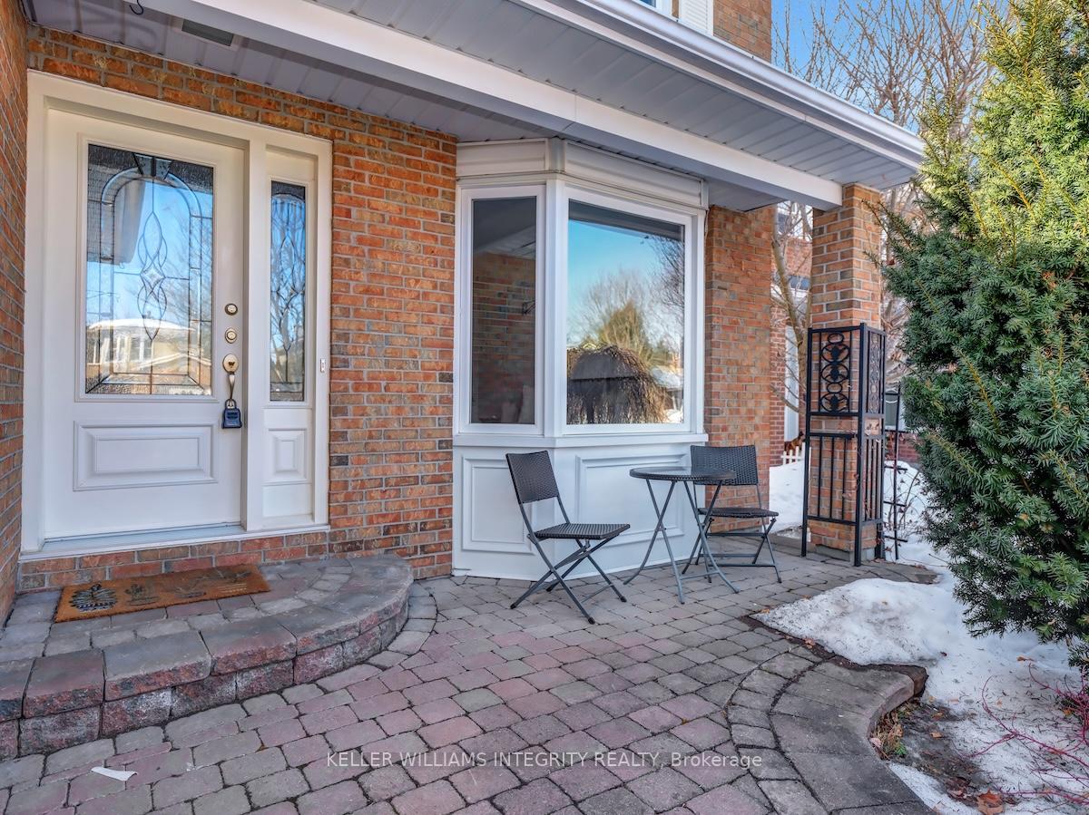 Photo 2 of 1666 Des Broussailles Terrace, Ottawa, Chapel Hill — HOMEH