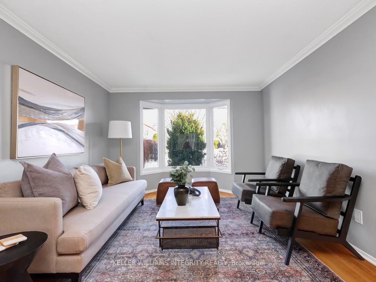 Photo 4 of 1666 Des Broussailles Terrace, Ottawa, Chapel Hill — HOMEH