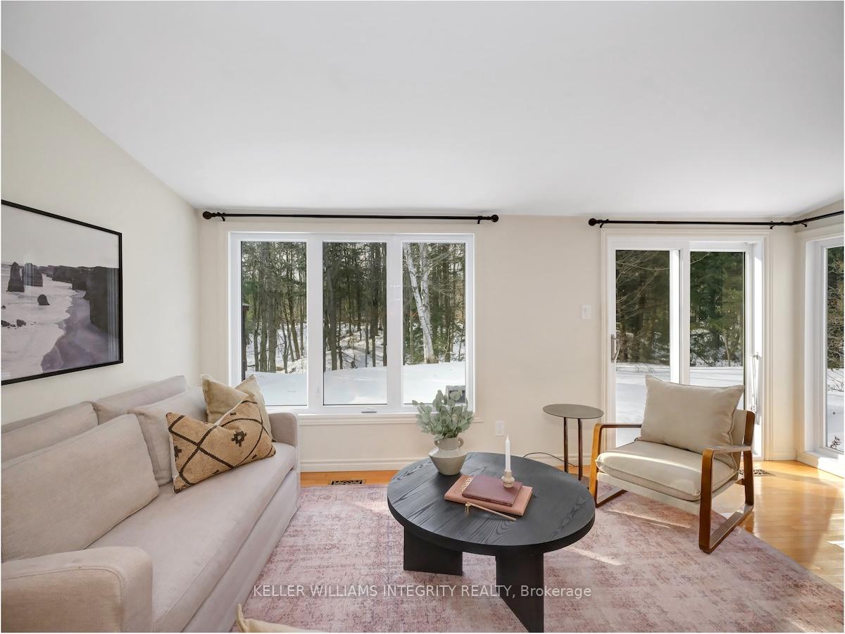 Photo 17 of 1666 Des Broussailles Terrace, Ottawa, Chapel Hill — HOMEH