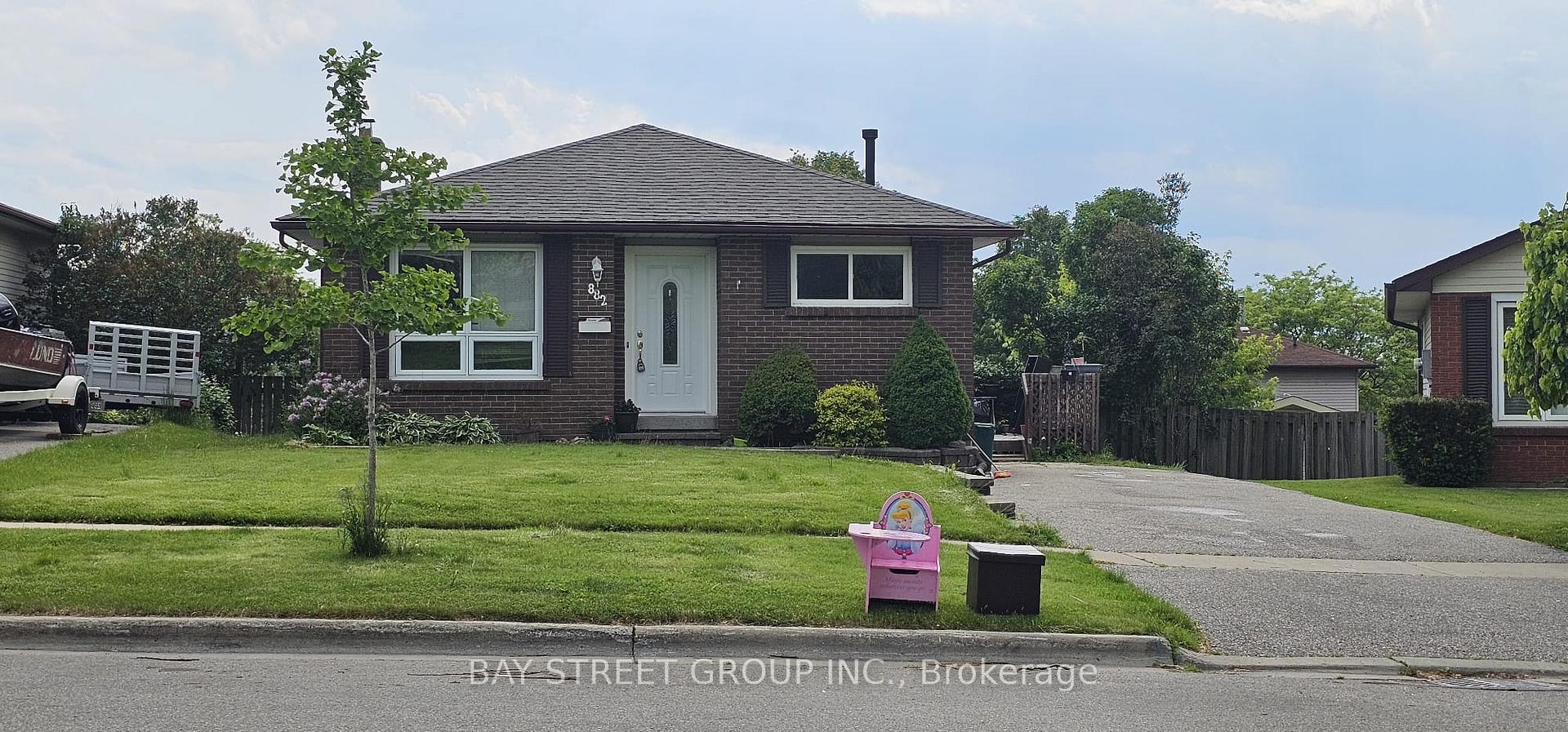Front of 882 Southdown Drive