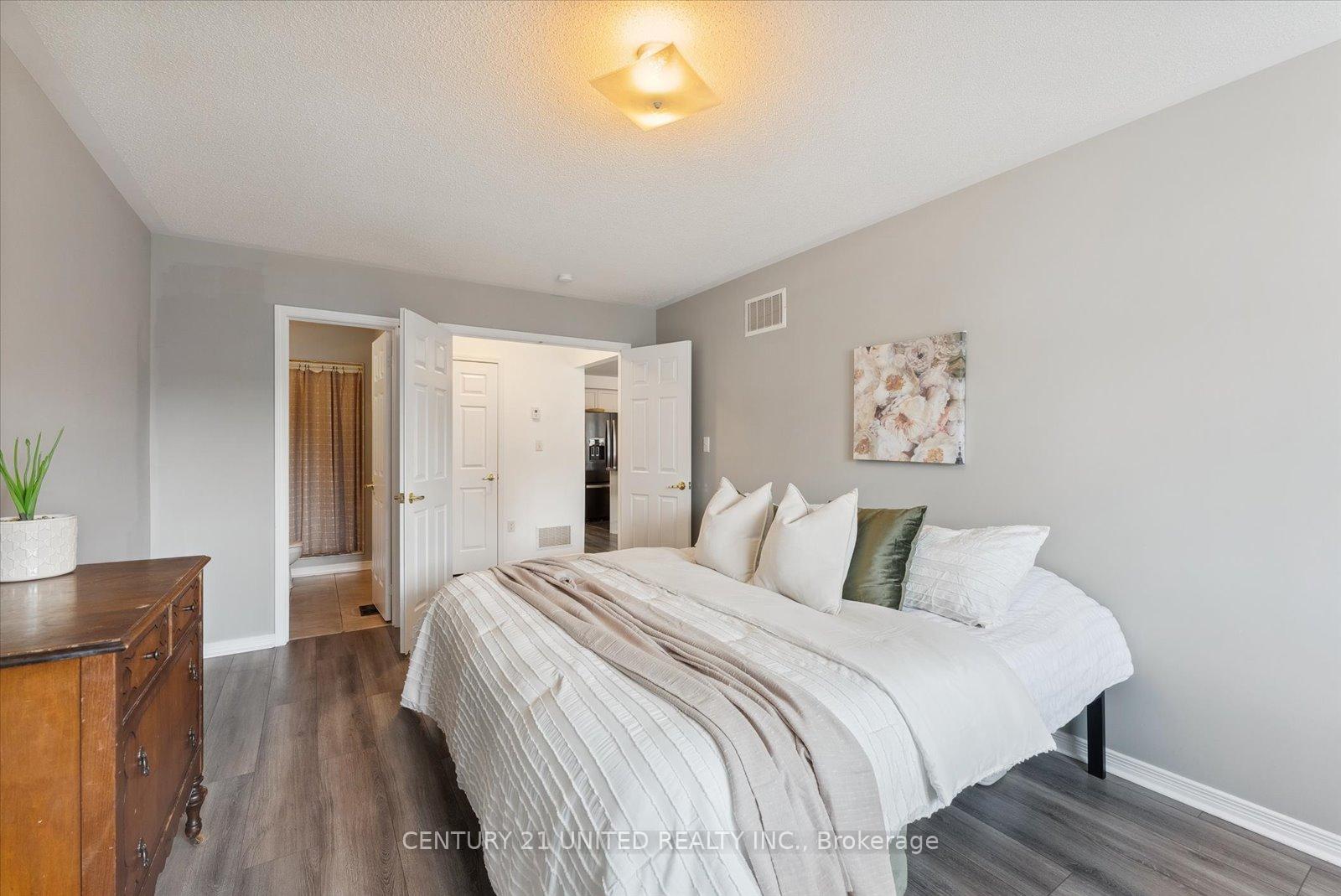Photo 25 of 613 Tully Crescent, Peterborough, Monaghan Ward 2 — HOMEH
