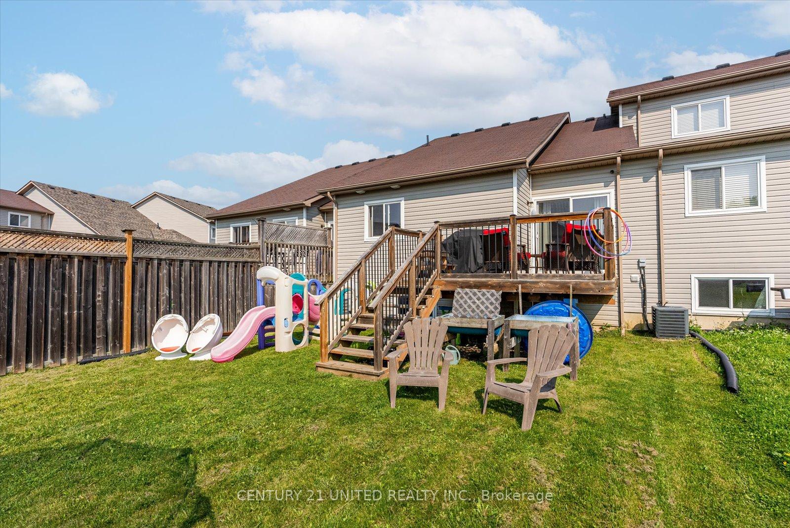 Photo 40 of 613 Tully Crescent, Peterborough, Monaghan Ward 2 — HOMEH