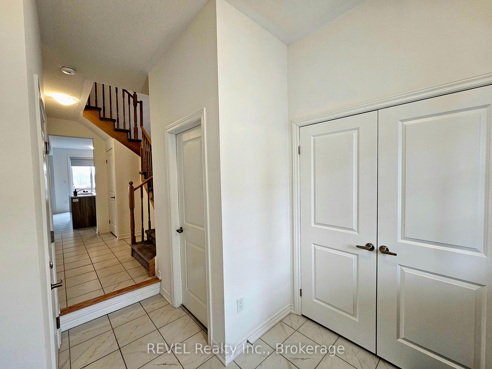 Photo 2 of Unit 36, 7399 Sandy Ridge Commons, Niagara Falls, Oldfield — HOMEH