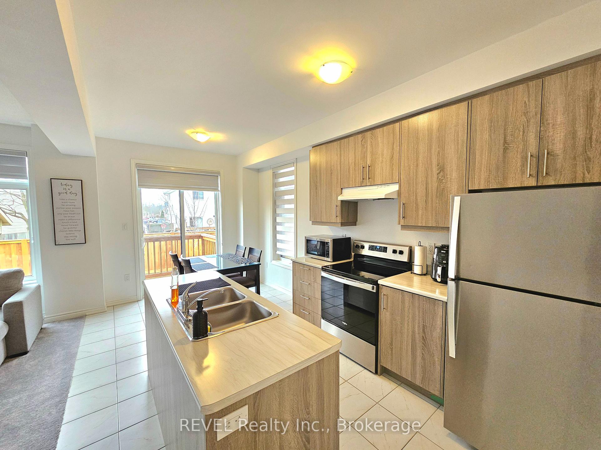 Photo 5 of Unit 36, 7399 Sandy Ridge Commons, Niagara Falls, Oldfield — HOMEH