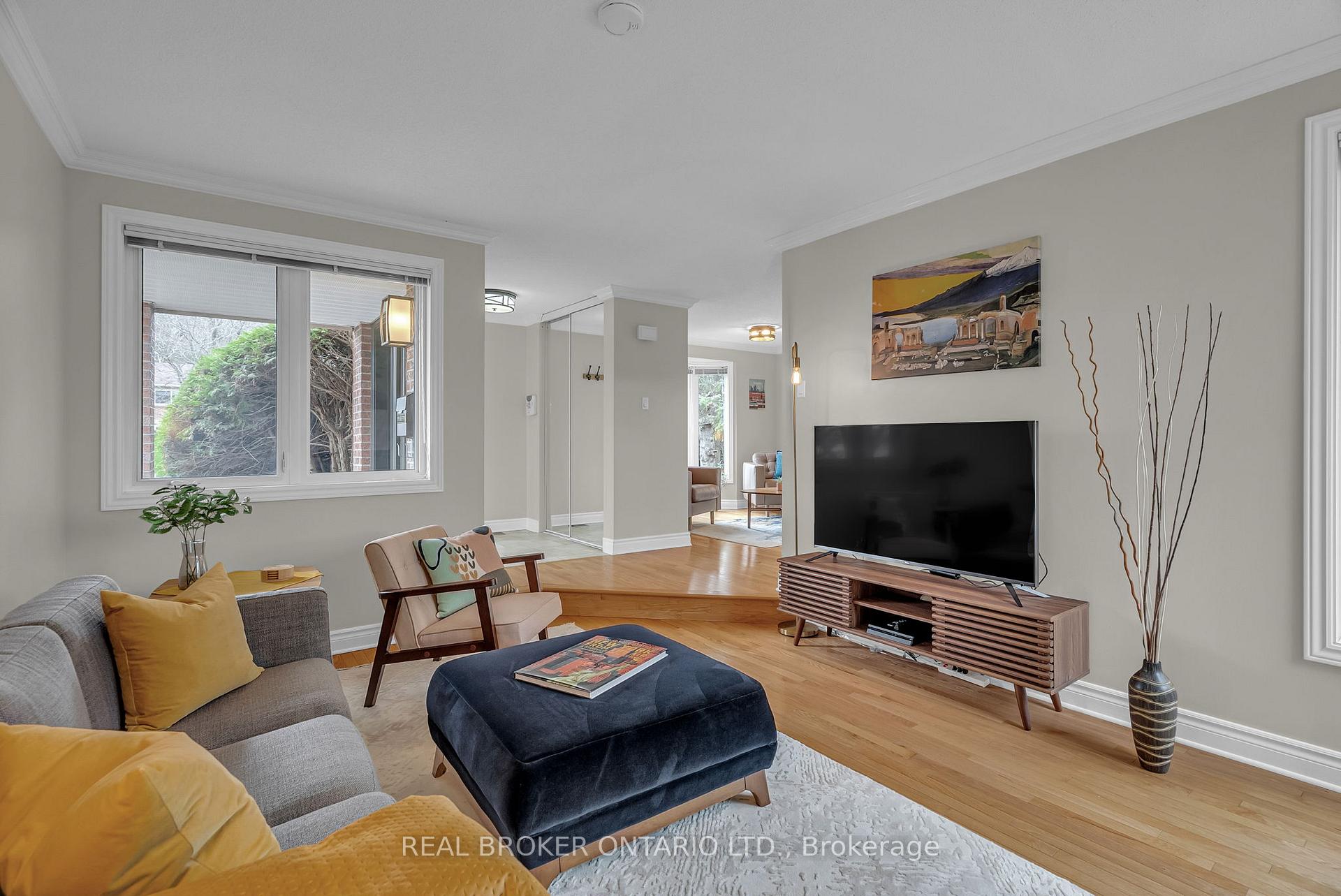 Photo 7 of 6059 Meadowglen Drive, Ottawa, Chapel Hill — HOMEH