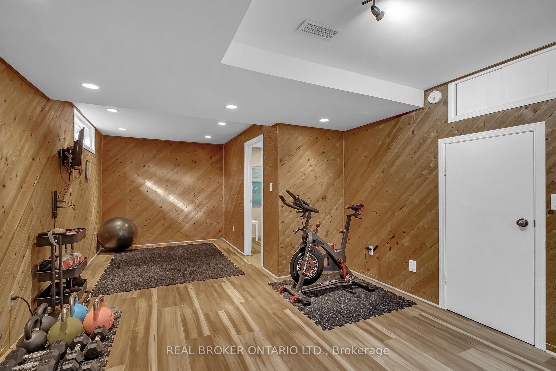 Photo 18 of 6059 Meadowglen Drive, Ottawa, Chapel Hill — HOMEH