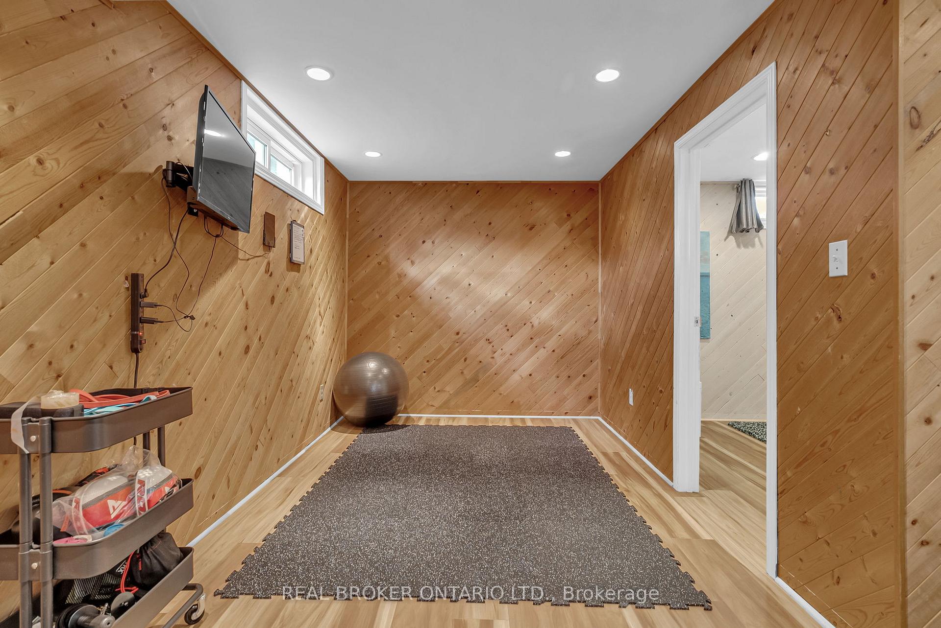 Photo 20 of 6059 Meadowglen Drive, Ottawa, Chapel Hill — HOMEH
