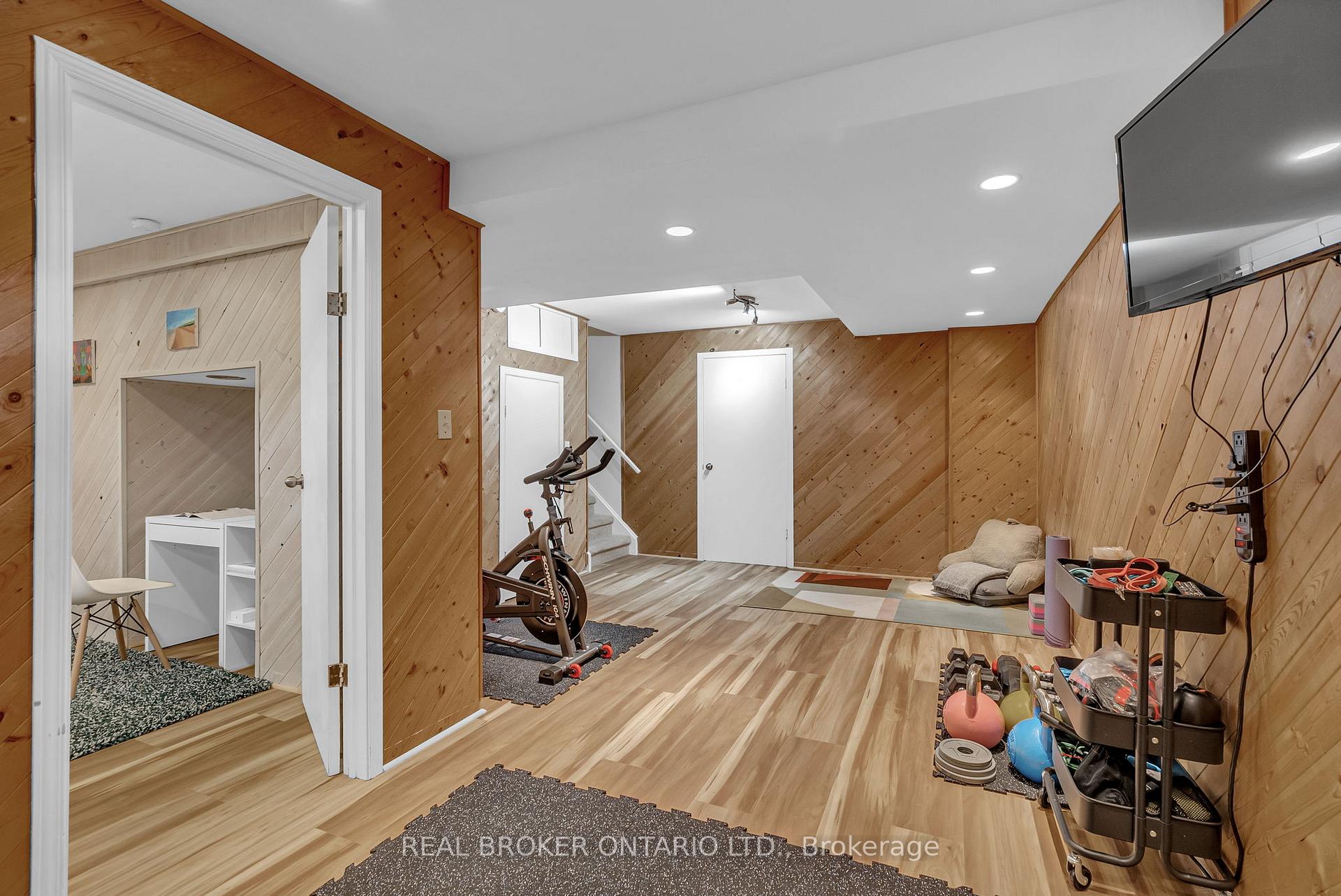 Photo 21 of 6059 Meadowglen Drive, Ottawa, Chapel Hill — HOMEH