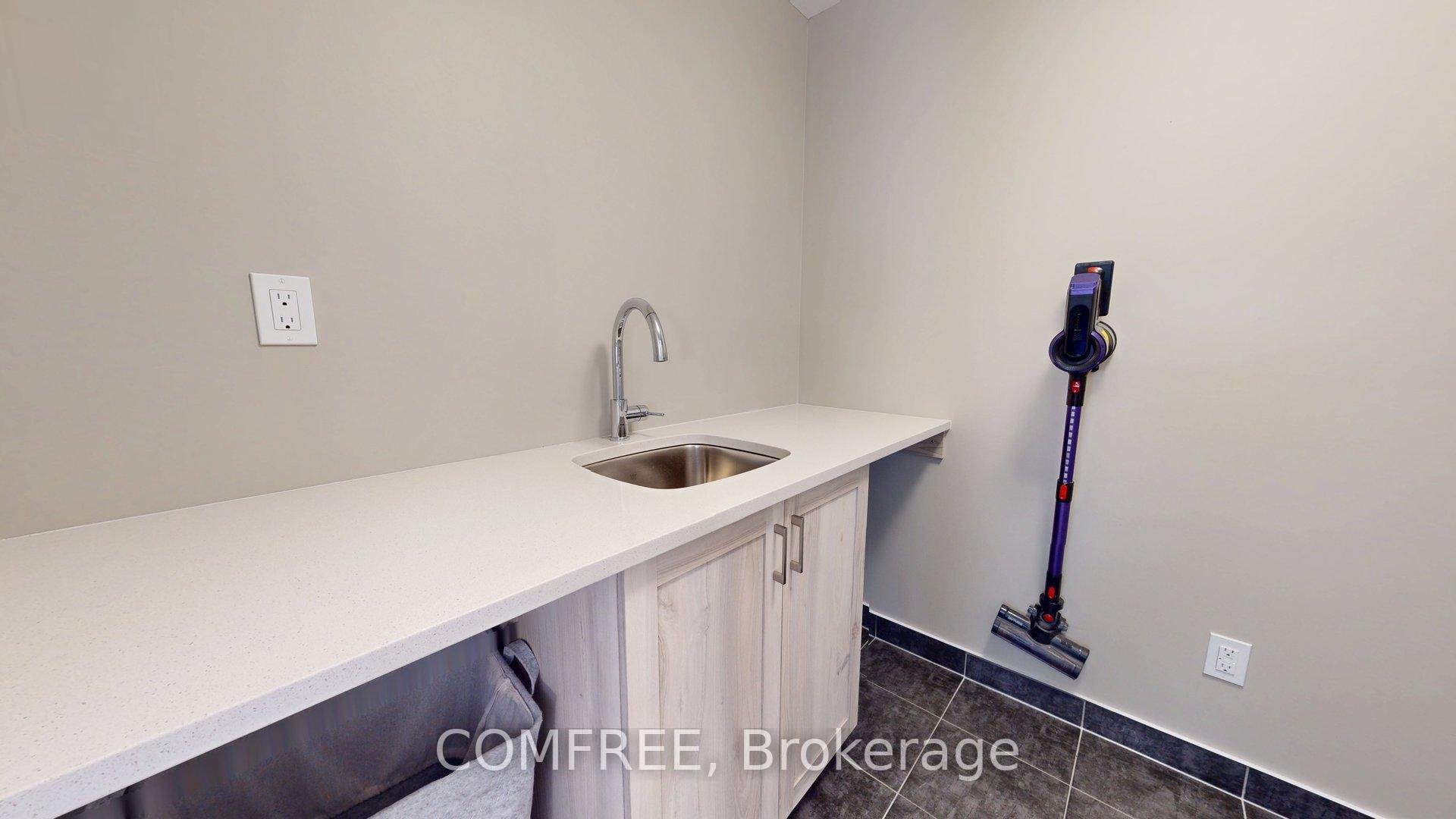 Photo 20 of 338 Kanashtage Terrace, Ottawa, Camelot — HOMEH
