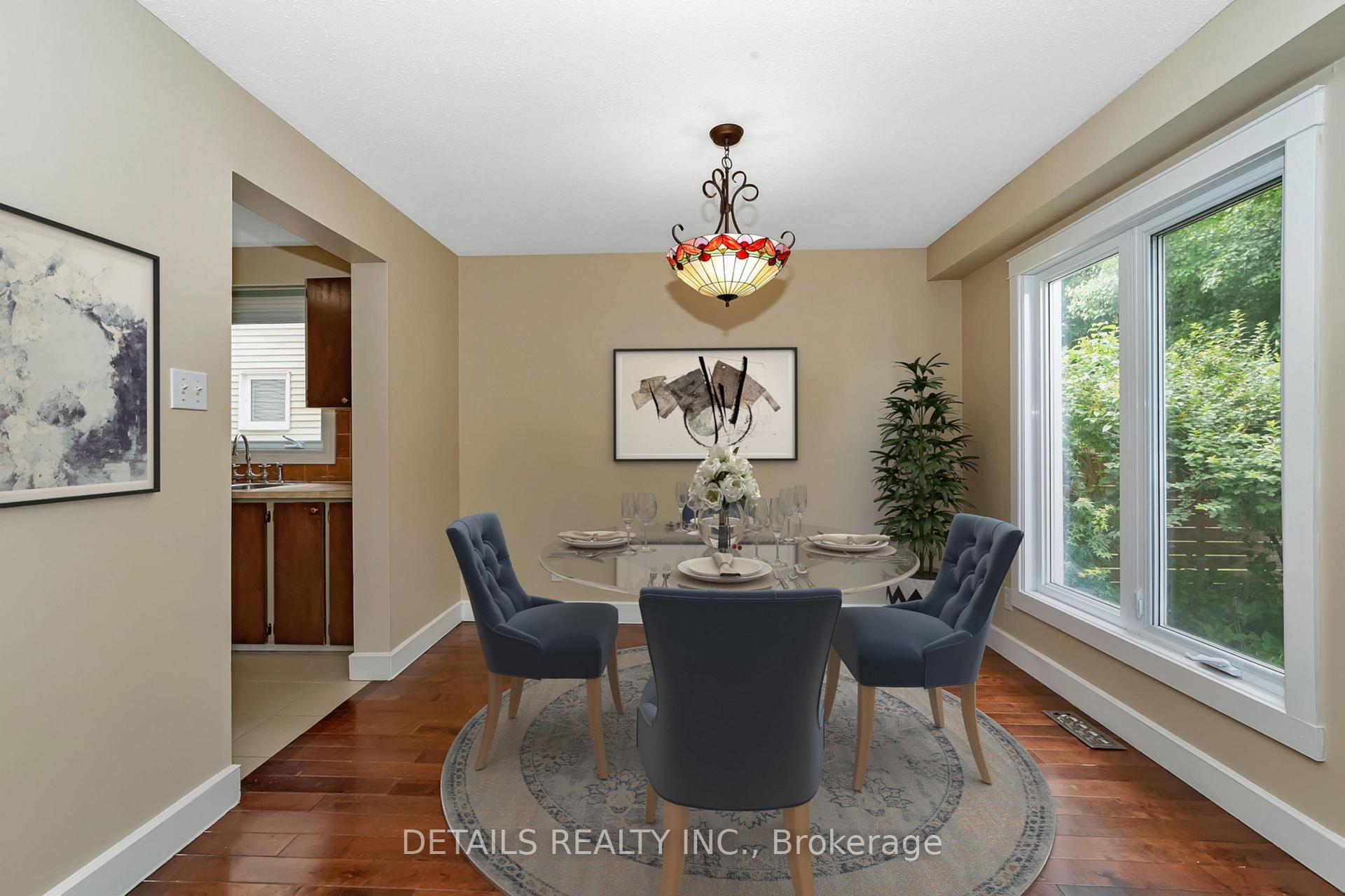 Photo 9 of 6085 Meadowhill Crescent, Ottawa, Chapel Hill — HOMEH