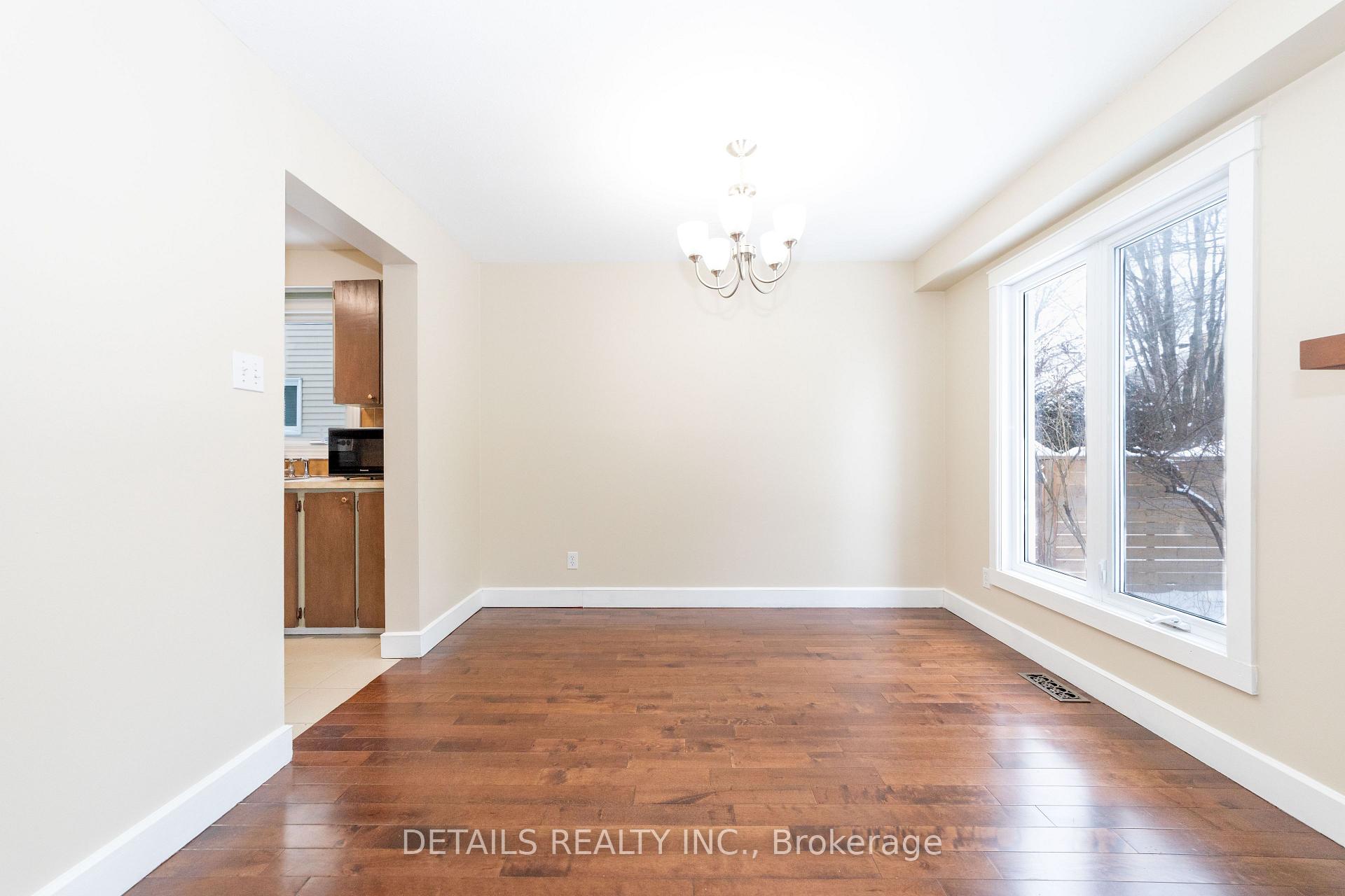 Photo 10 of 6085 Meadowhill Crescent, Ottawa, Chapel Hill — HOMEH