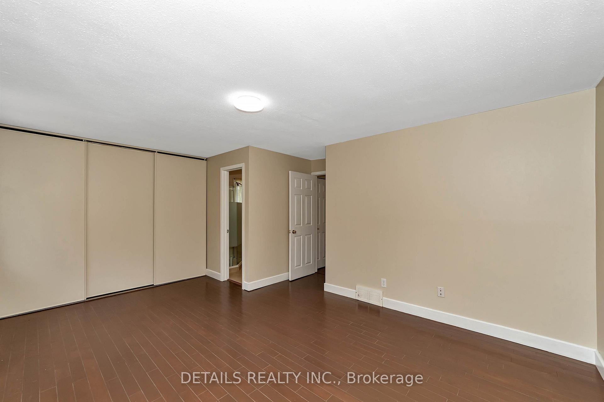 Photo 13 of 6085 Meadowhill Crescent, Ottawa, Chapel Hill — HOMEH