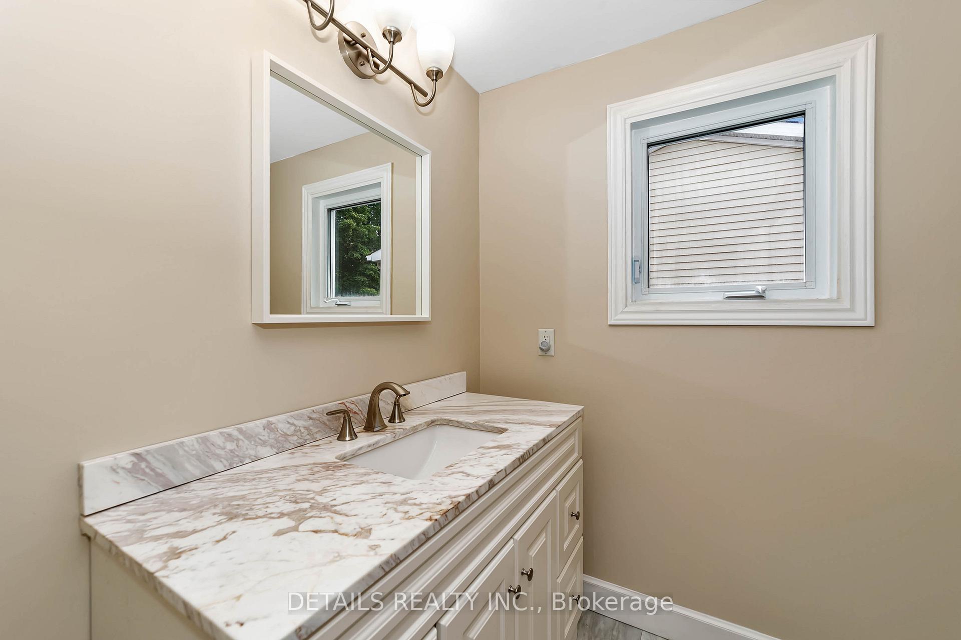 Photo 18 of 6085 Meadowhill Crescent, Ottawa, Chapel Hill — HOMEH